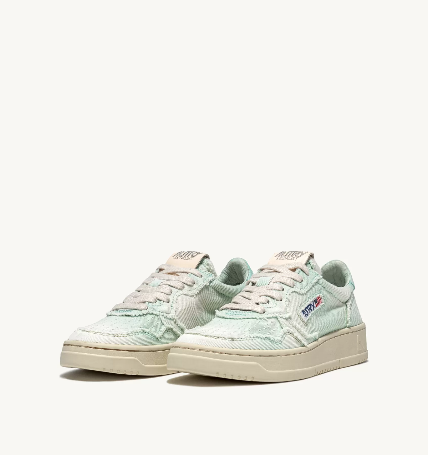 Frauen AUTRY Sneaker Medalist Low Aus Denim In Saltwater