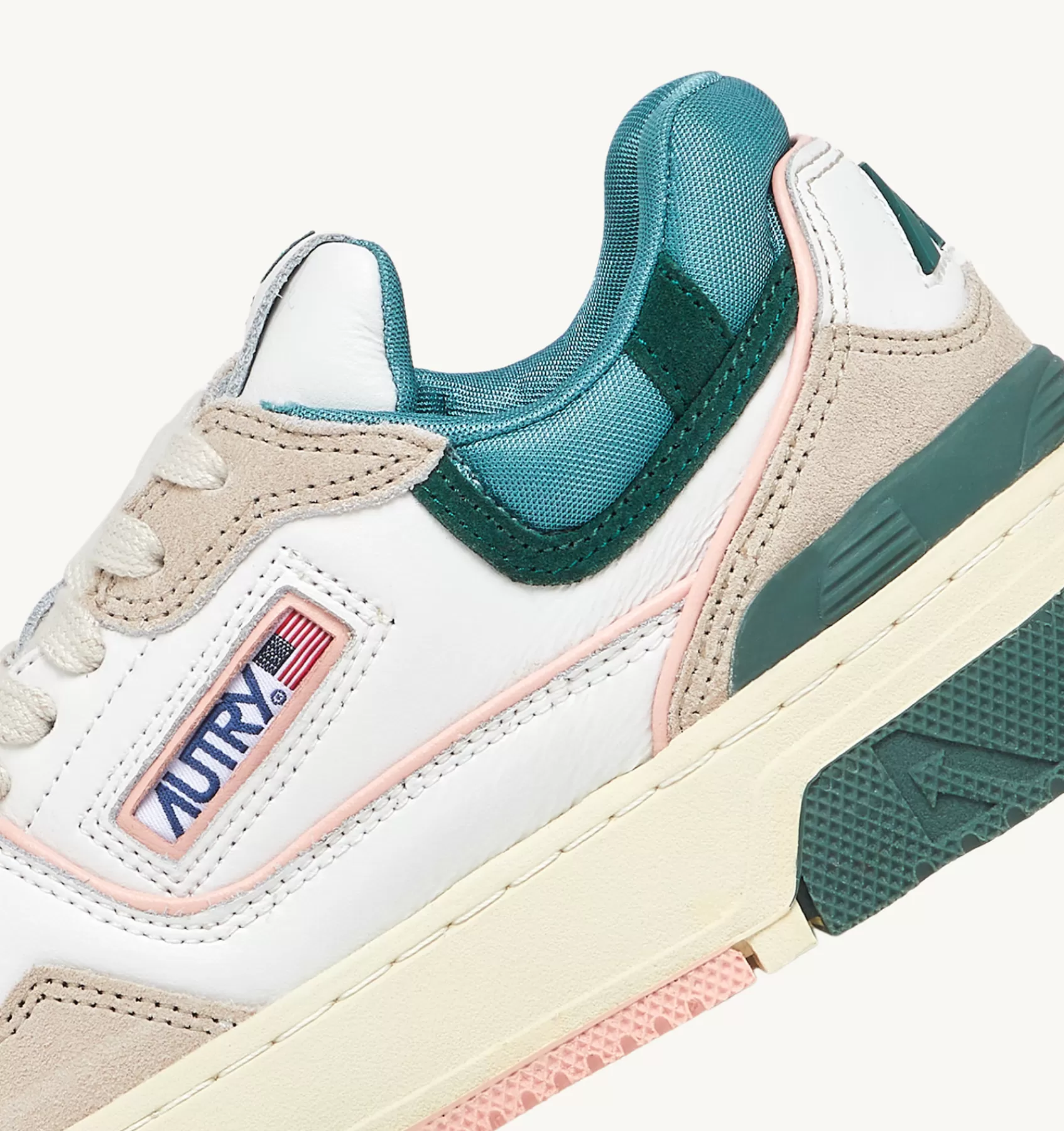 Frauen AUTRY Sneakers Clc Aus Leder In Weiss Und Grun Und Wildleder In Beige