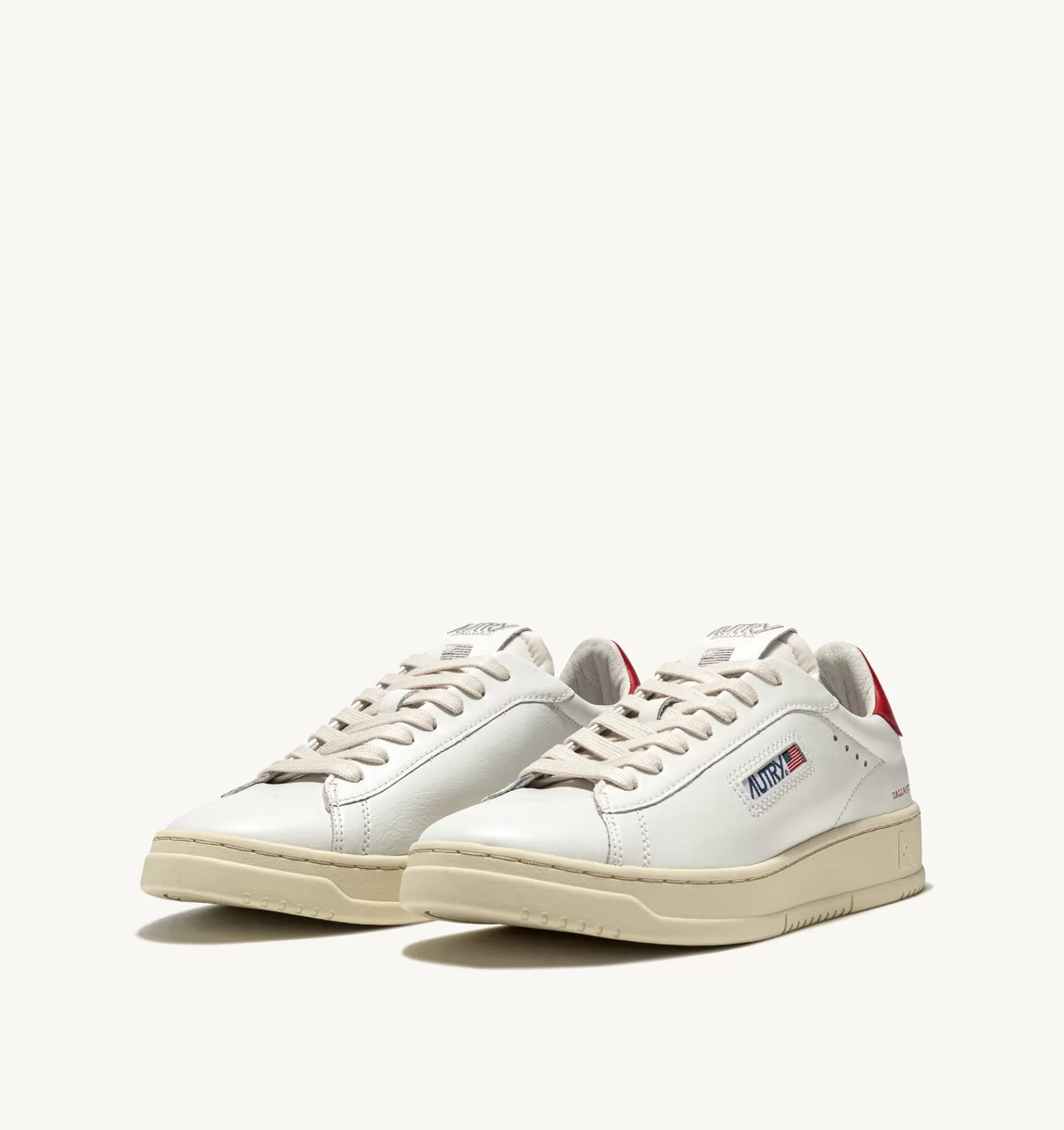 Frauen AUTRY Sneakers Dallas Low Aus Leder In Weiss Und Rot