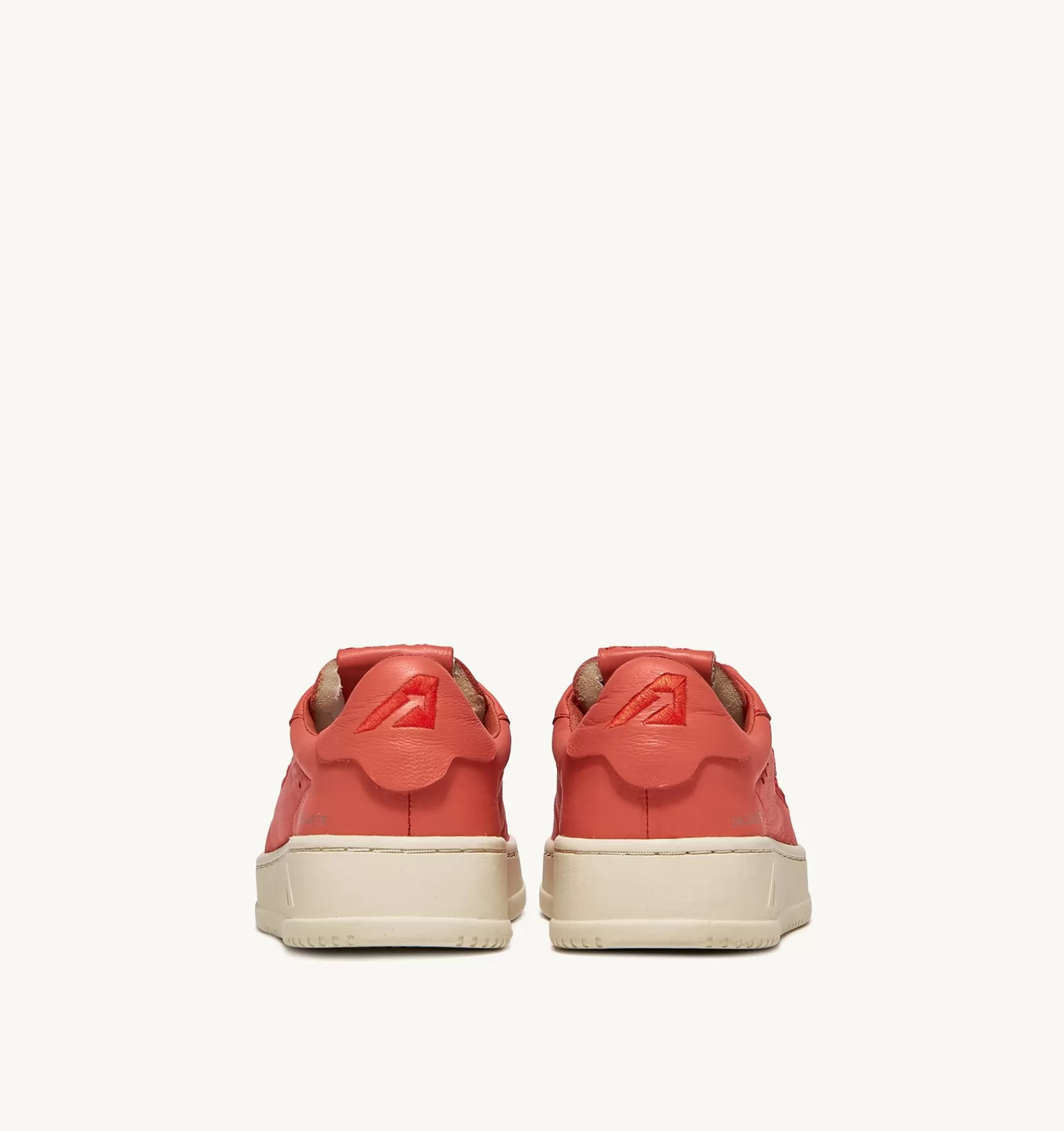 Frauen AUTRY Sneakers Dallas Low Aus Weichem Ziegenleder In Tangerine-Farbe