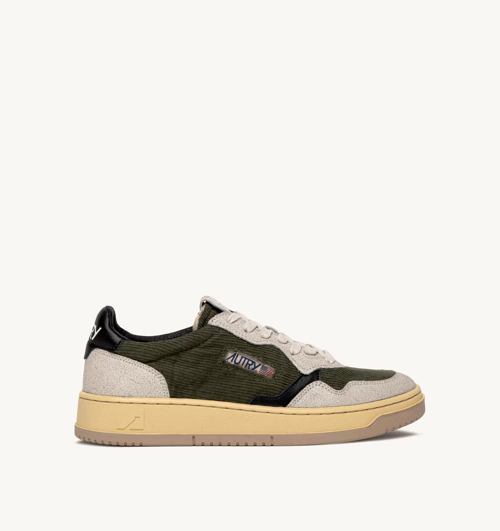 Männer AUTRY Sneakers Medalist Low Aus Kord In Grun Und Leder In Weiss