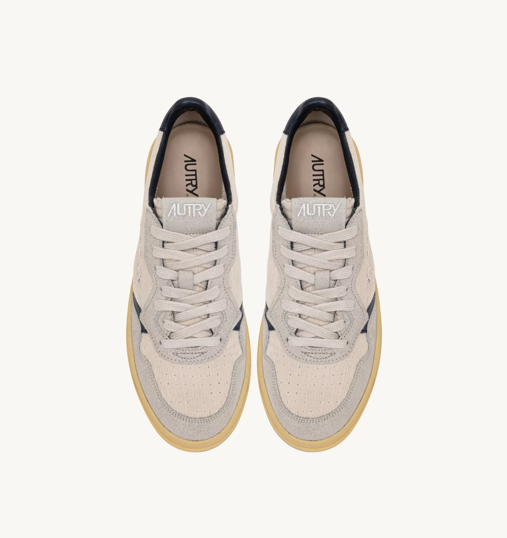 Männer AUTRY Sneakers Medalist Low Aus Kord Und Wildleder In Weiss Und Blau