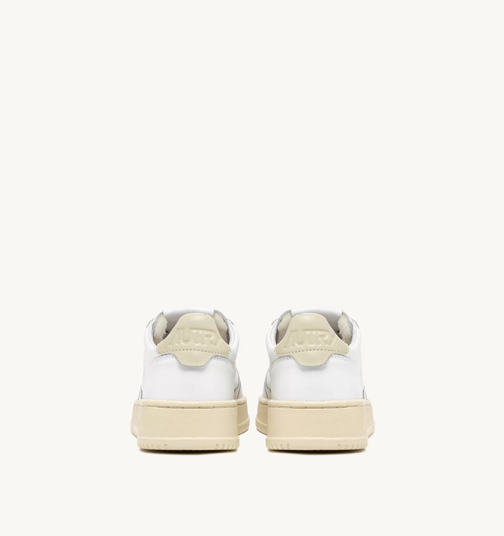 Frauen AUTRY Sneakers Medalist Low Aus Leder In Weiss Und Beige
