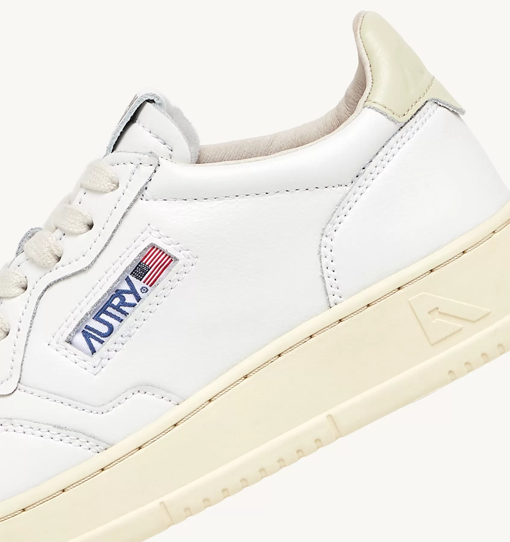 Frauen AUTRY Sneakers Medalist Low Aus Leder In Weiss Und Beige