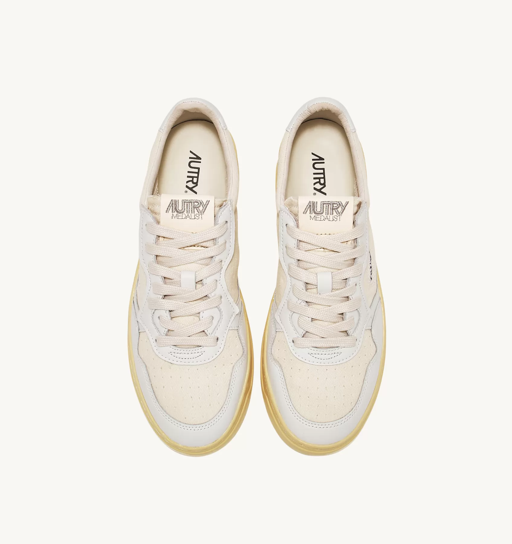 Frauen AUTRY Sneakers Medalist Low Aus Leder Und Canvas In Weiss