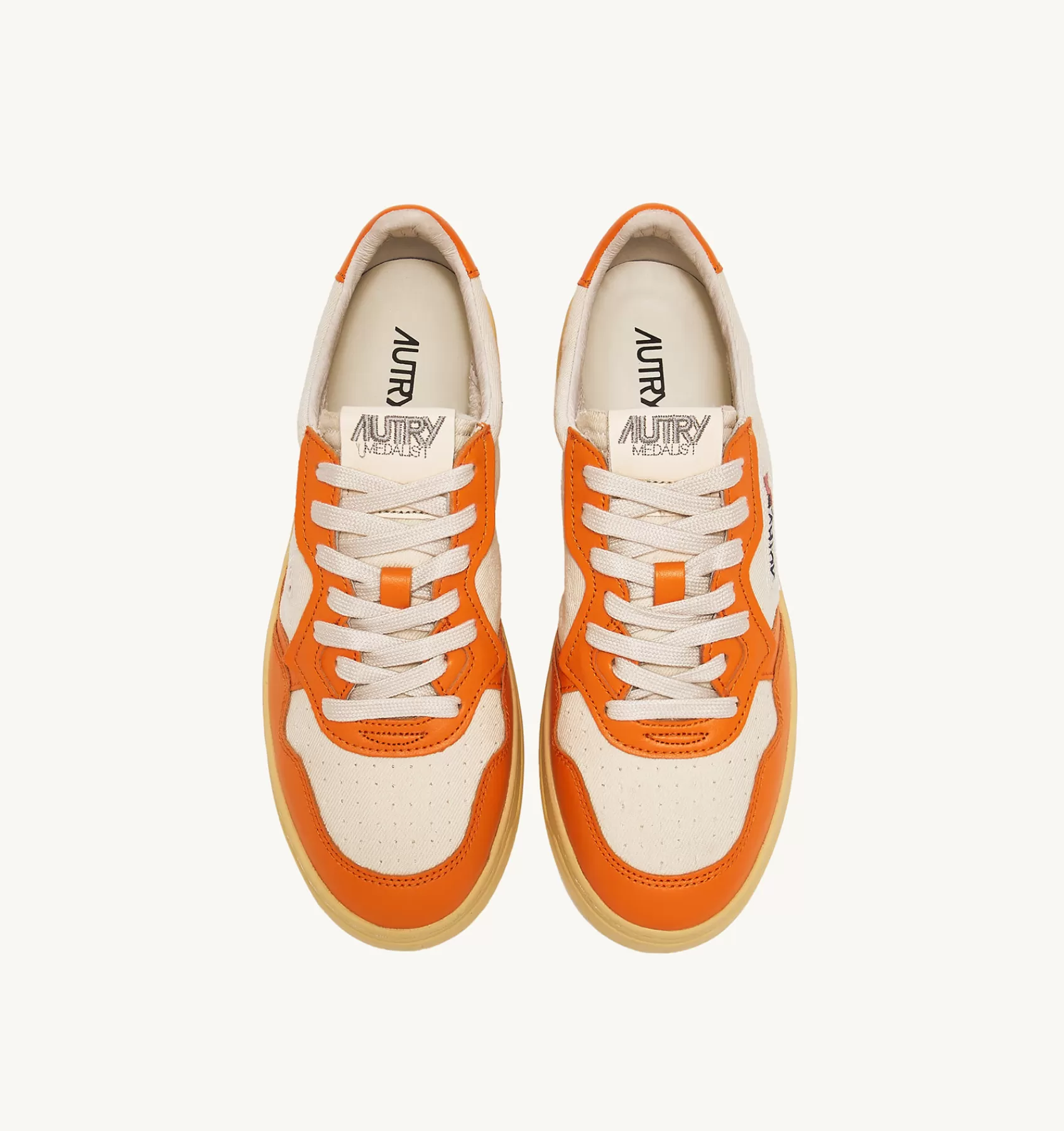 Frauen AUTRY Sneakers Medalist Low Aus Leder Und Canvas In Weiss Und Orange