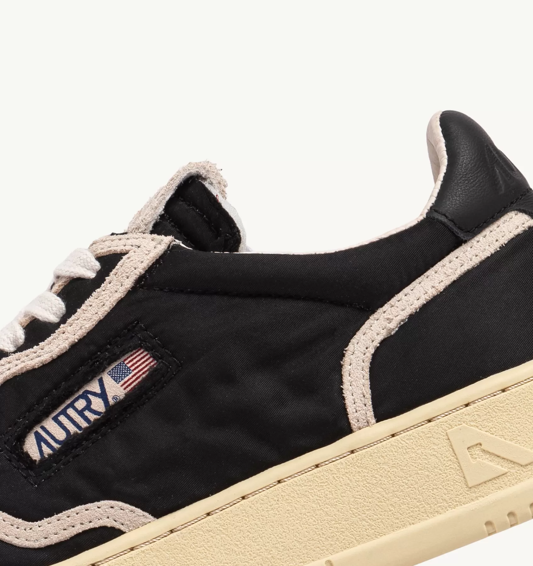 Männer AUTRY Sneakers Medalist Low Aus Nylon In Schwarz Und Wildleder In Beige
