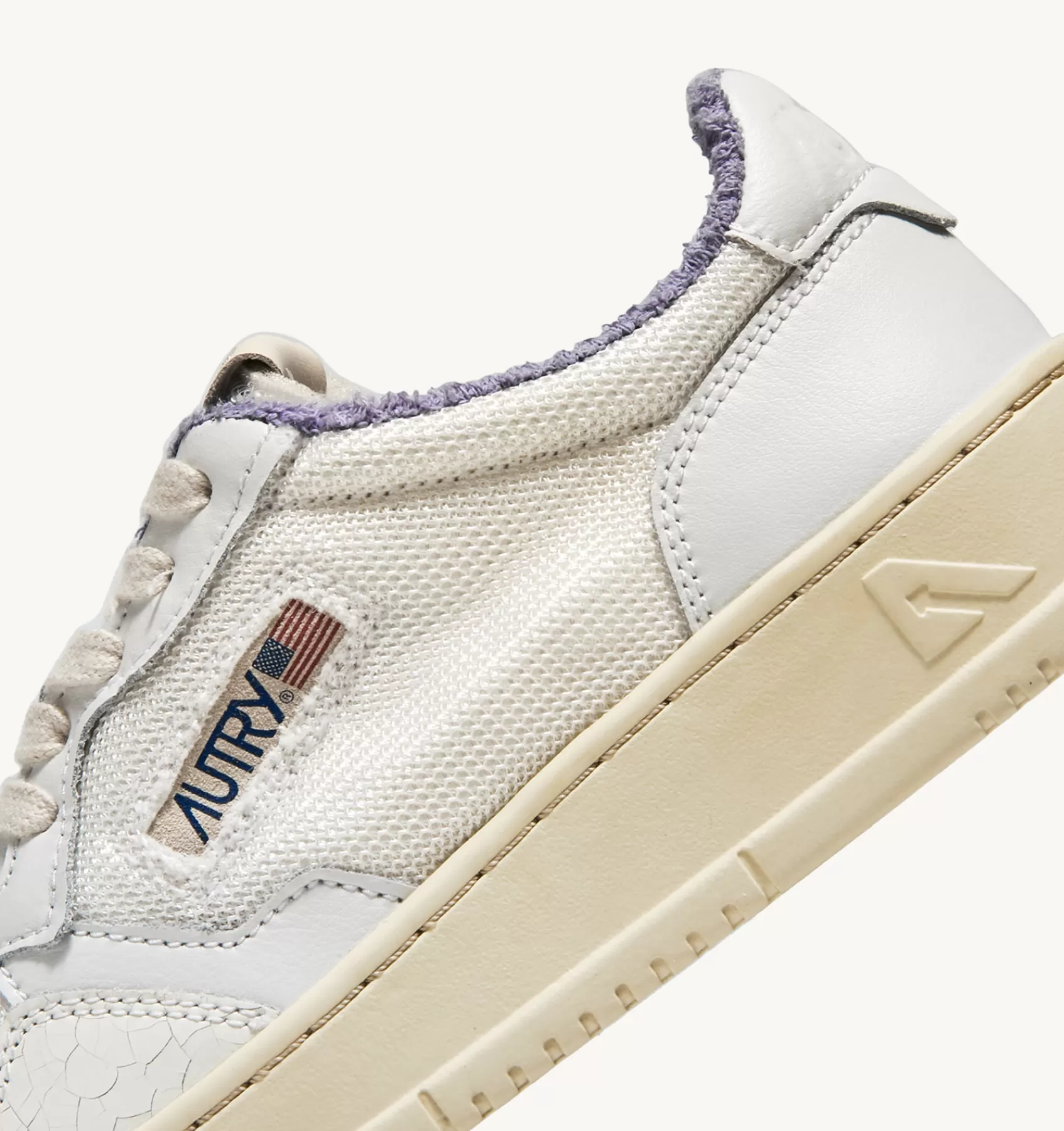 Frauen AUTRY Sneakers Medalist Low Aus Sponge In Lavendel Und Dragon-Effekt
