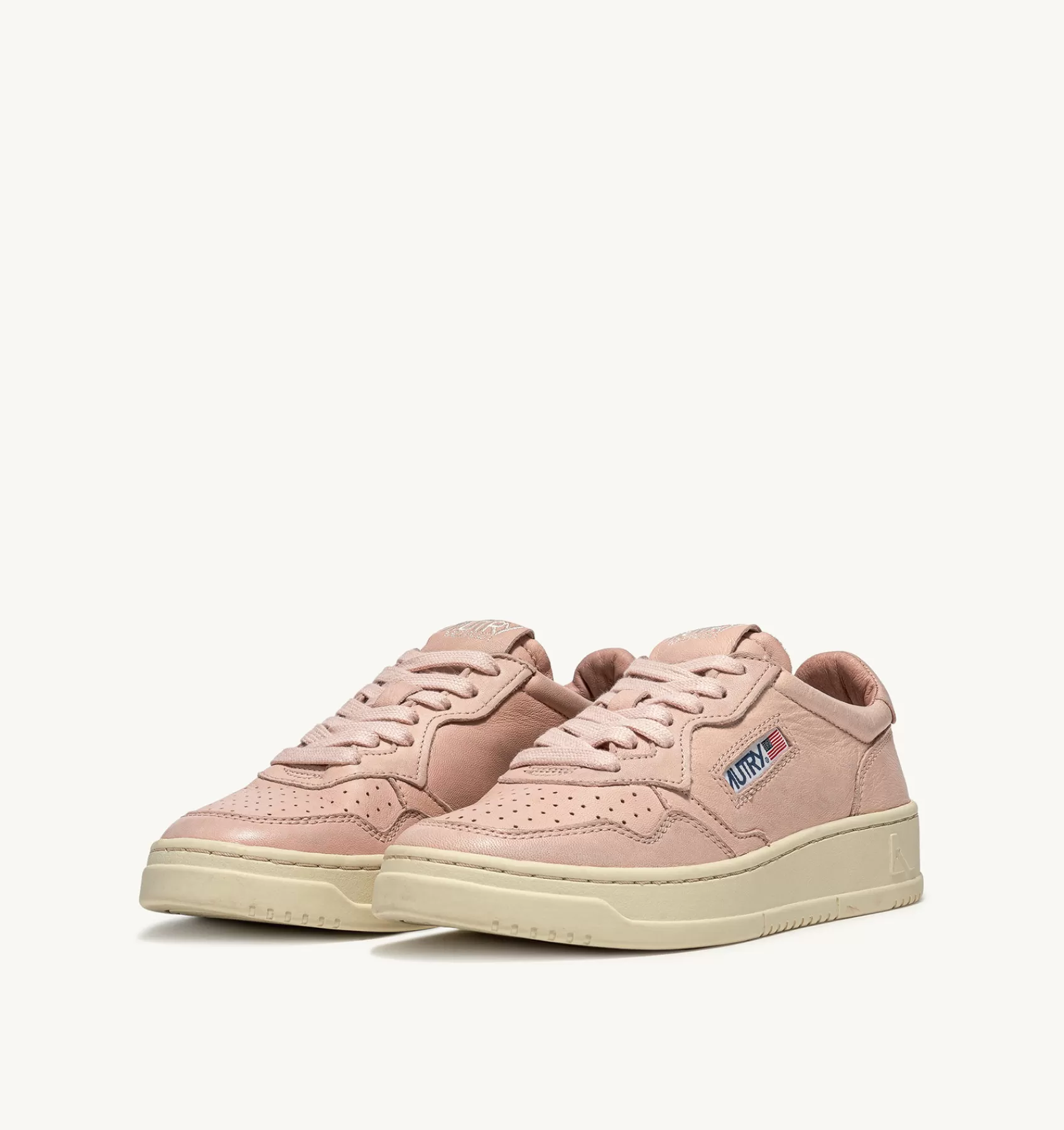 Frauen AUTRY Sneakers Medalist Low Aus Weichem Ziegenleder In Pfirsichfarbe