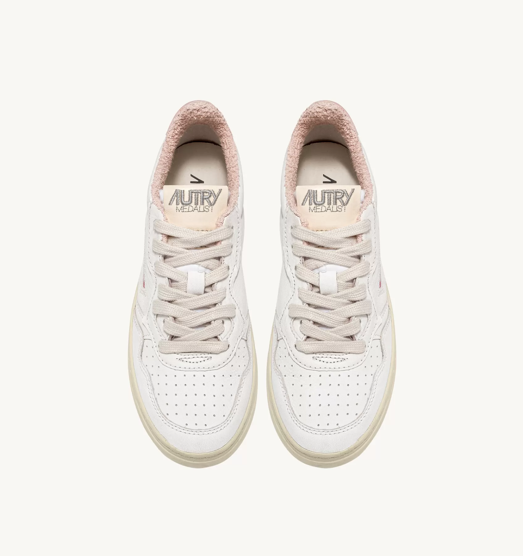 Frauen AUTRY Sneakers Medalist Low Aus Weichem Ziegenleder Und Sponge In Weiss Und Powder