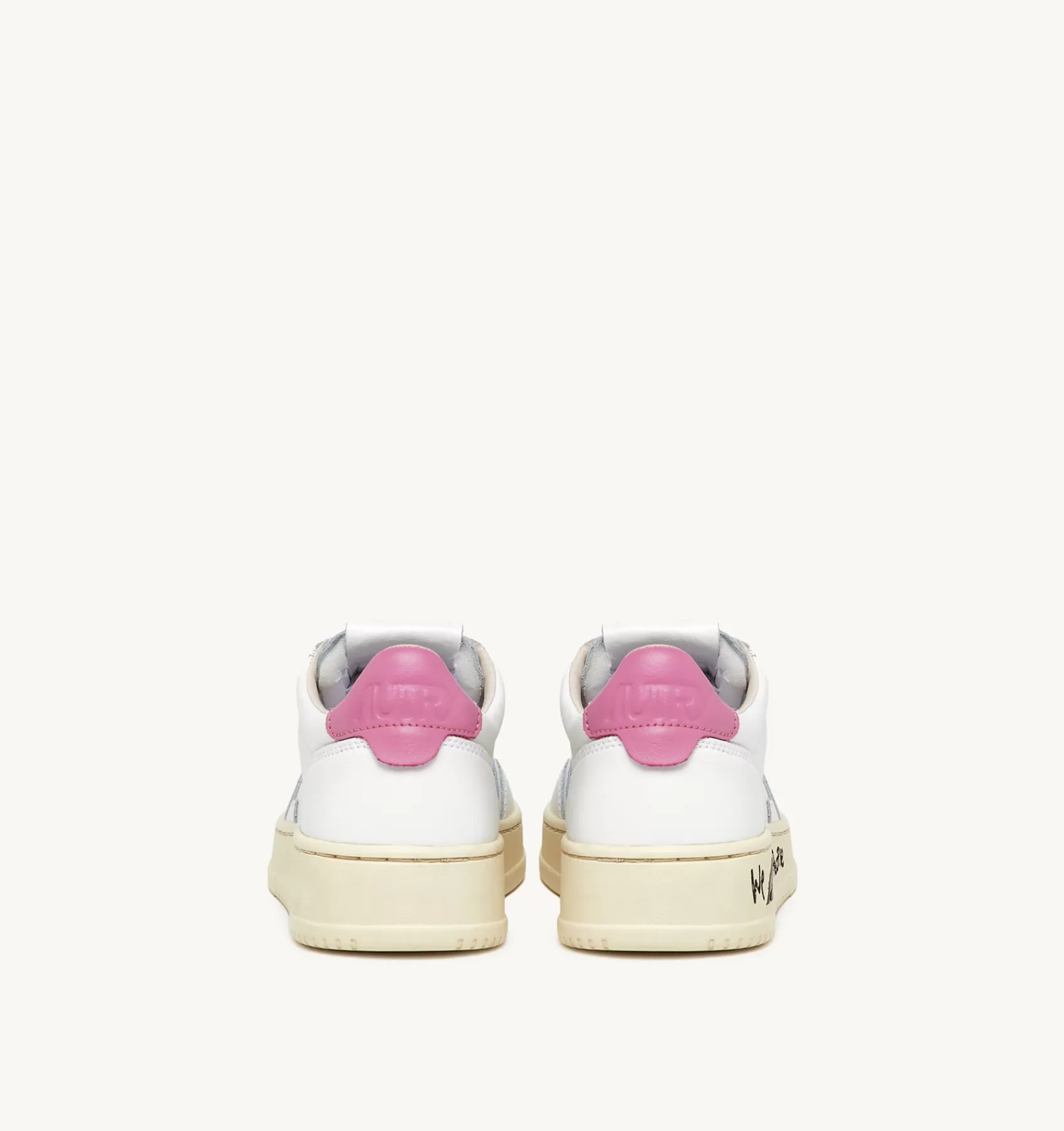 Frauen AUTRY Sneakers Medalist Low Aus Weissem Leder Mit Rosa