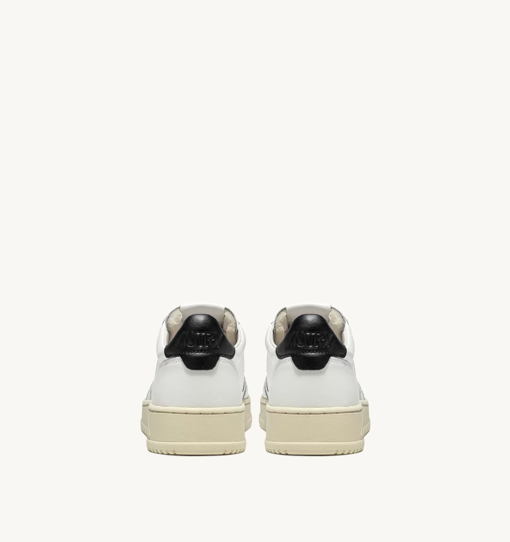 Männer AUTRY Sneakers Medalist Low Aus Weissem Leder Mit Schwarz