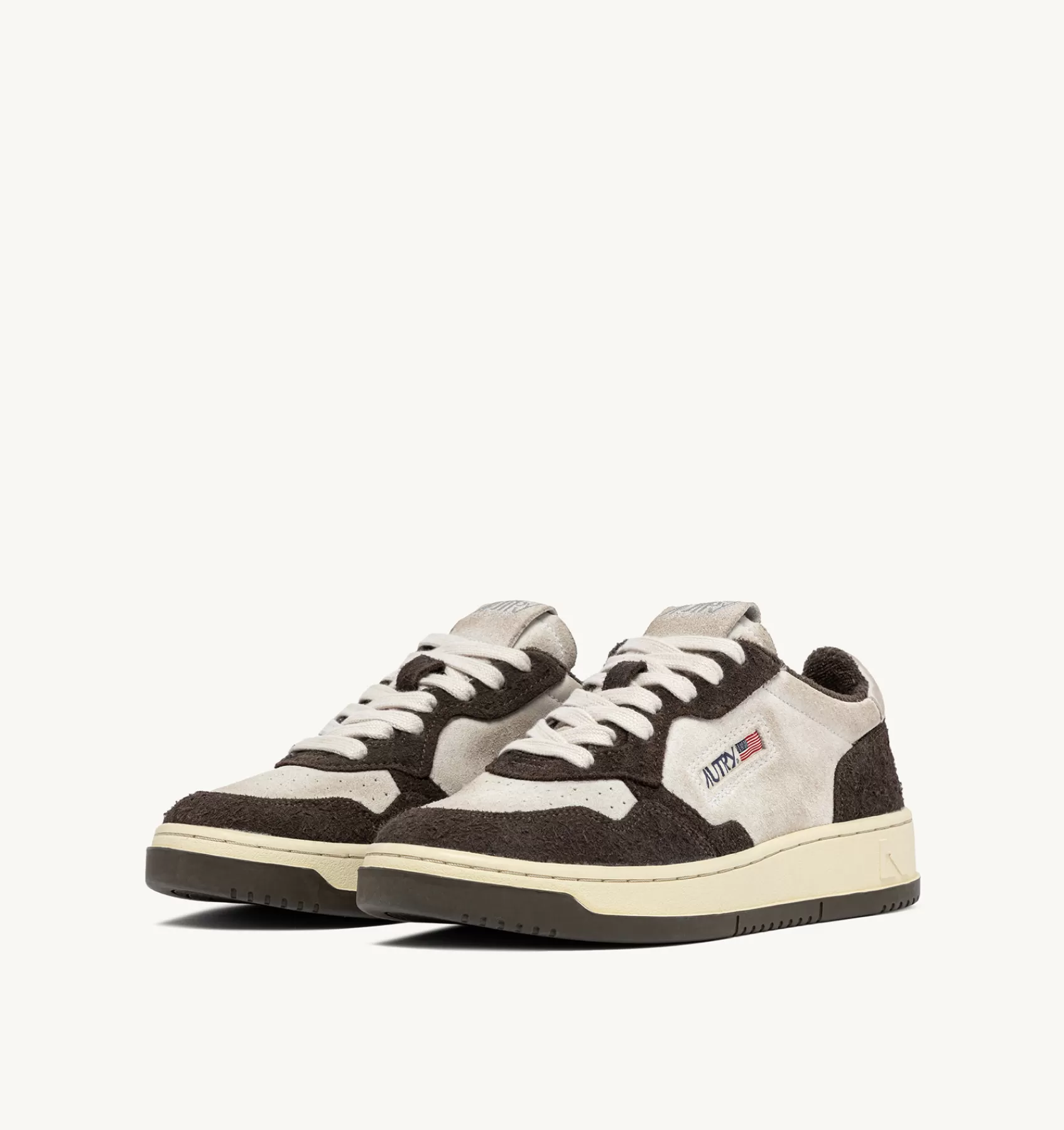 Frauen AUTRY Sneakers Medalist Low Aus Wildleder In Weiss Und Wildleder "Hair"-Effekt In Braun