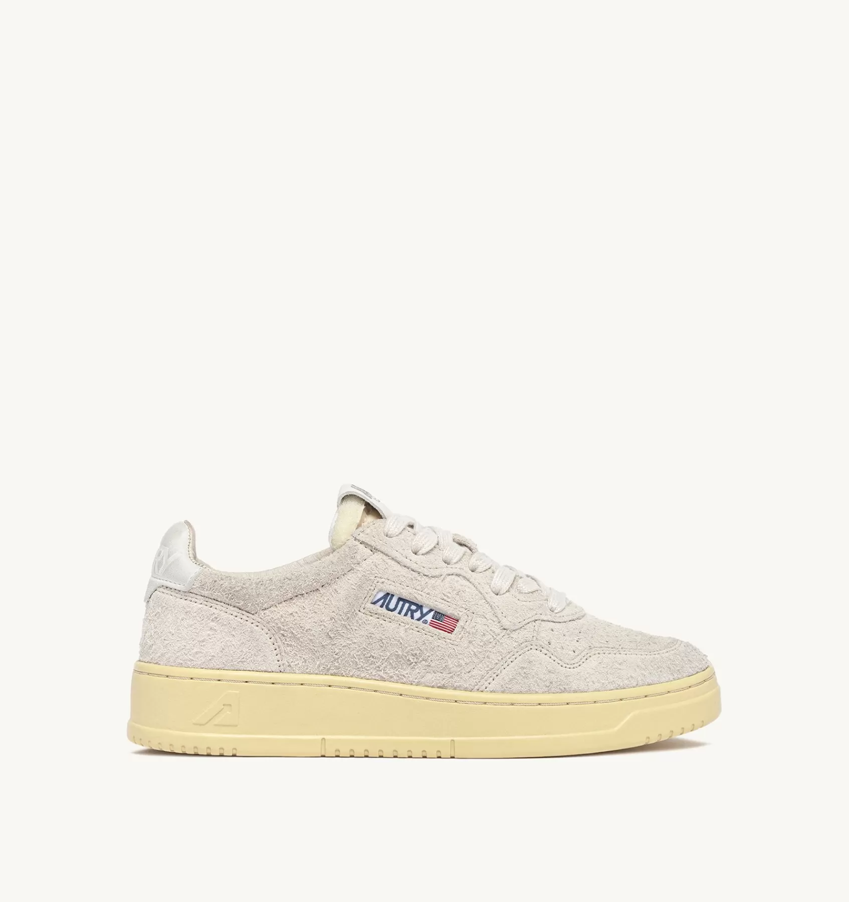 Frauen AUTRY Sneakers Medalist Low Aus Wildleder Mit "Hair"-Effekt In Sandfarbe