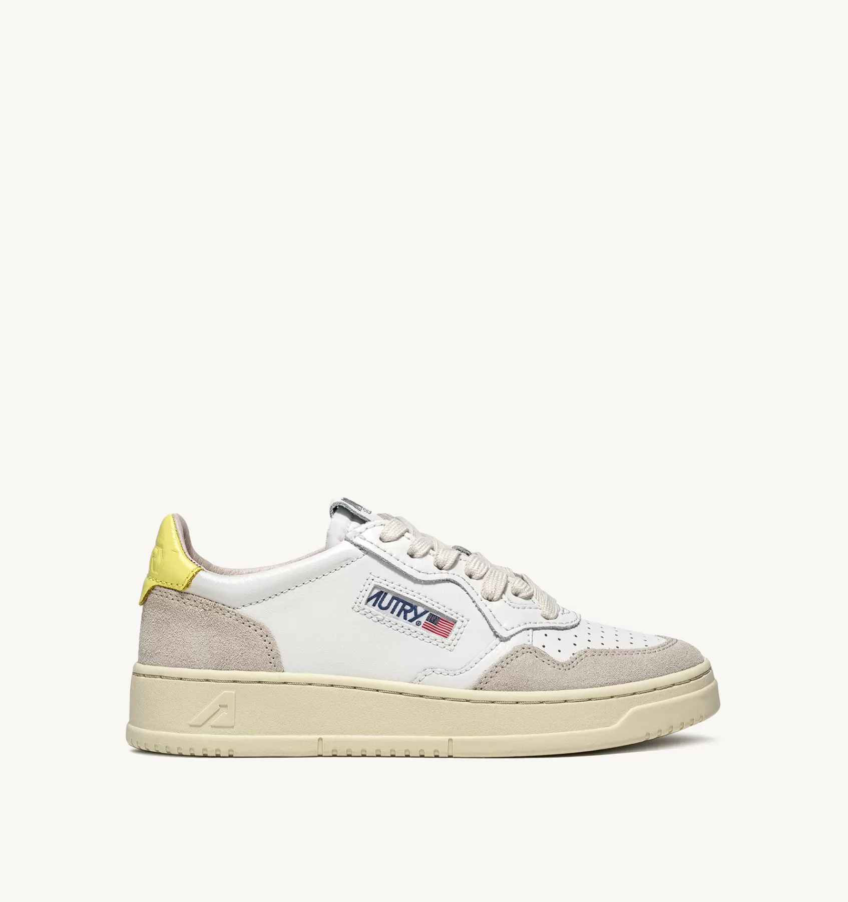 Frauen AUTRY Sneakers Medalist Low Aus Wildleder Und Leder In Weiss Und Gelb