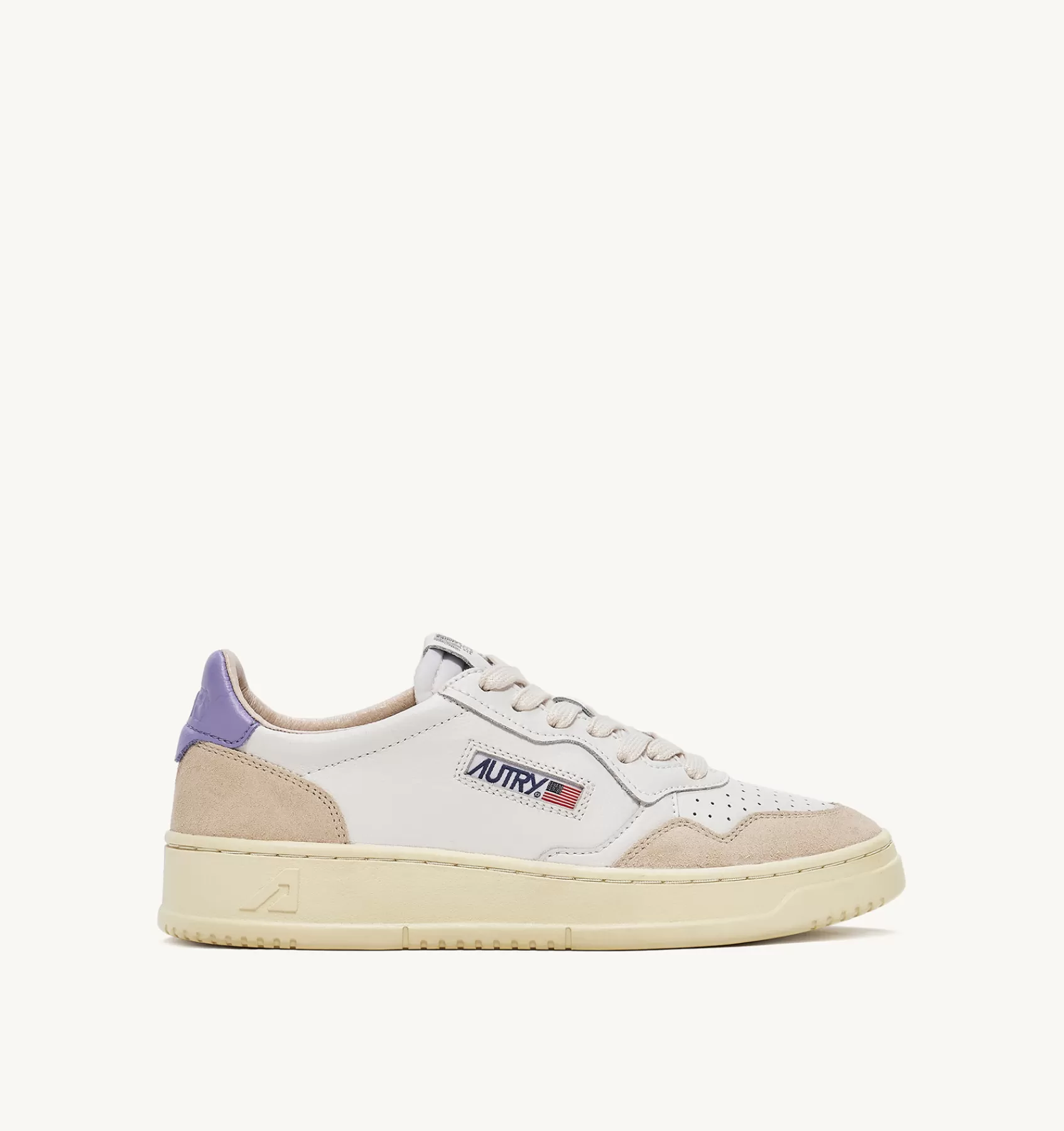 Frauen AUTRY Sneakers Medalist Low Aus Wildleder Und Leder In Weiss Und Lavendel