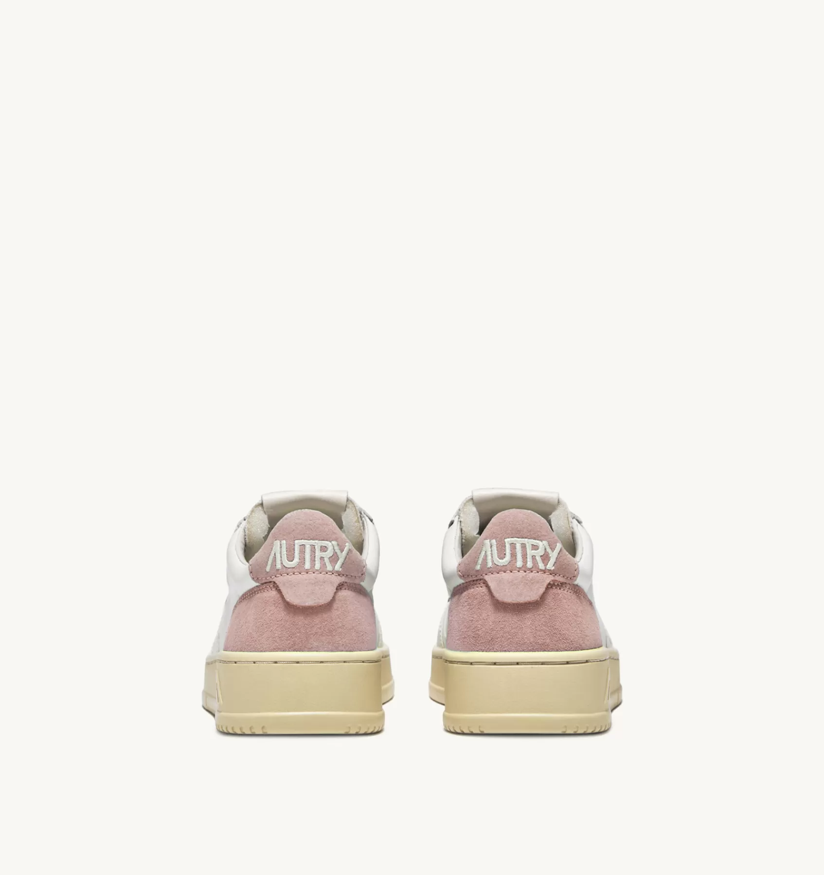 Frauen AUTRY Sneakers Medalist Low Aus Wildleder Und Leder In Weiss Und Rosa