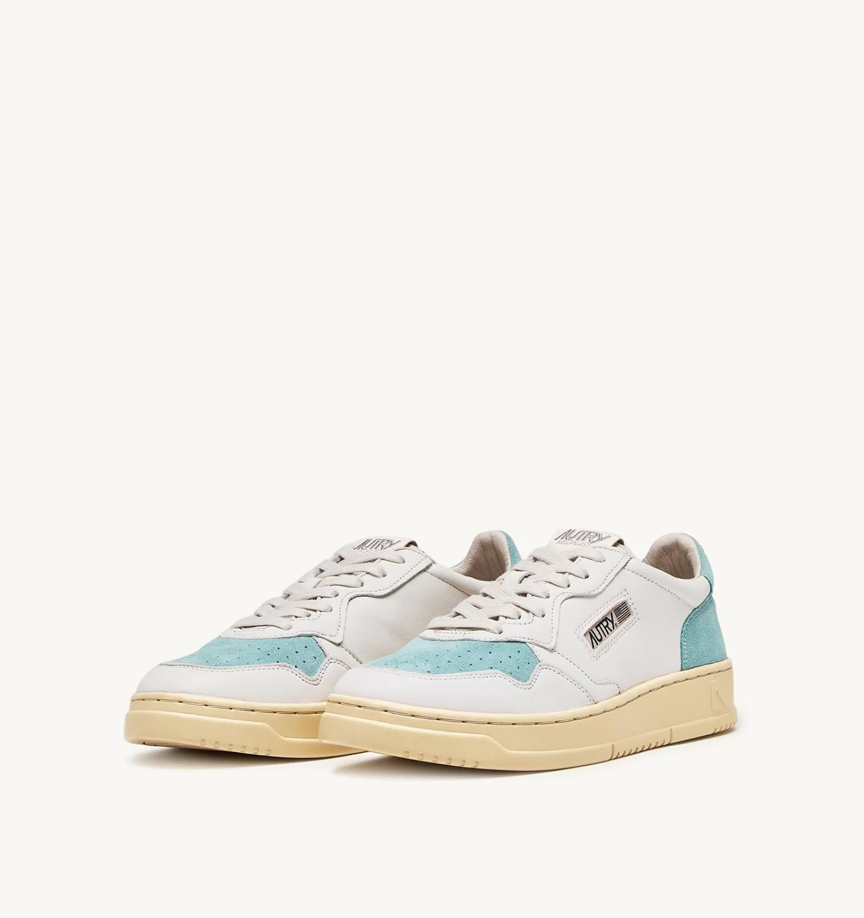 Männer AUTRY Sneakers Medalist Low Aus Wildleder Und Leder In Weiss Und Turkis