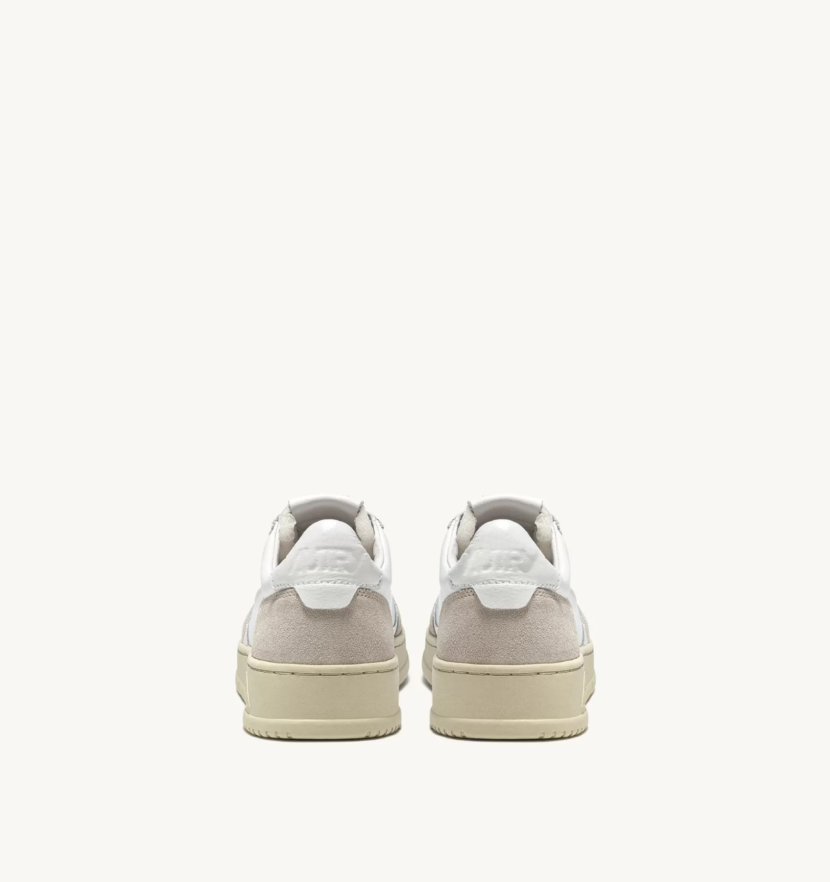 Frauen AUTRY Sneakers Medalist Low Aus Wildleder Und Weissem Leder