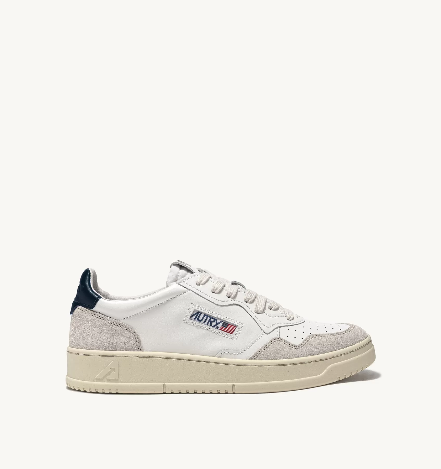 Männer AUTRY Sneakers Medalist Low Aus Wildleder Und Weissem Leder Mit Blau