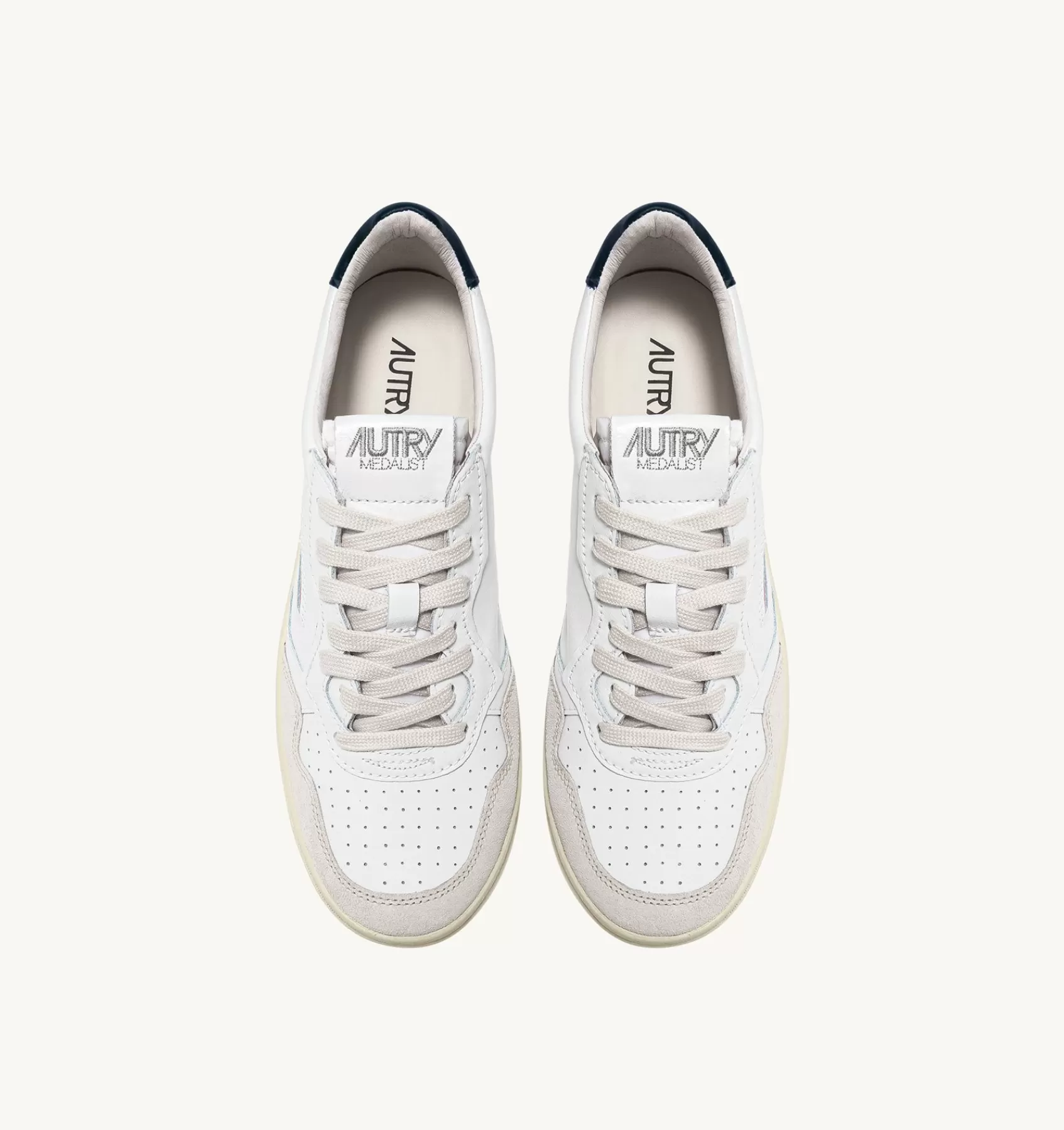 Frauen AUTRY Sneakers Medalist Low Aus Wildleder Und Weissem Leder Mit Blau