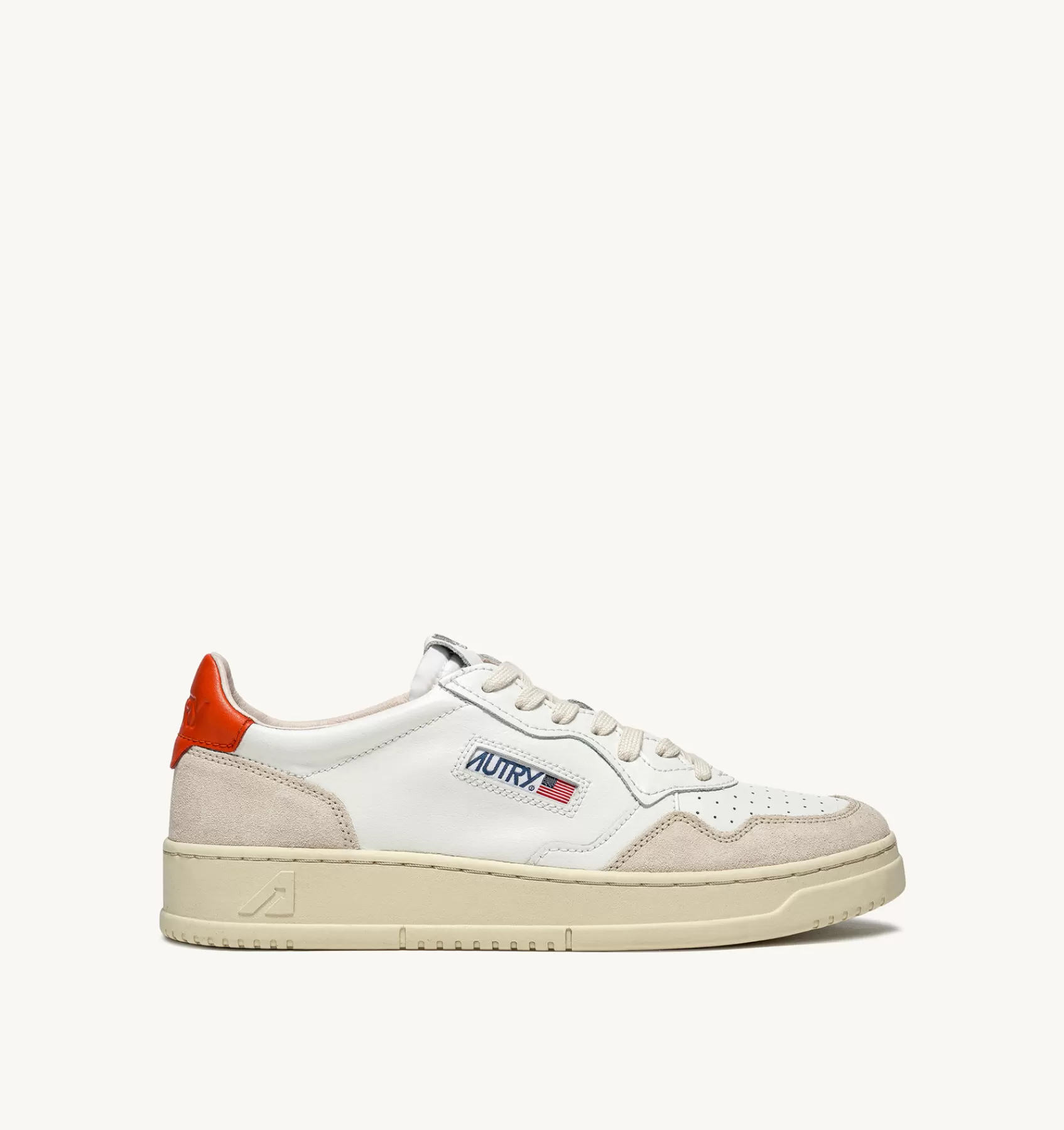 Männer AUTRY Sneakers Medalist Low Aus Wildleder Und Weissem Leder Mit Orange
