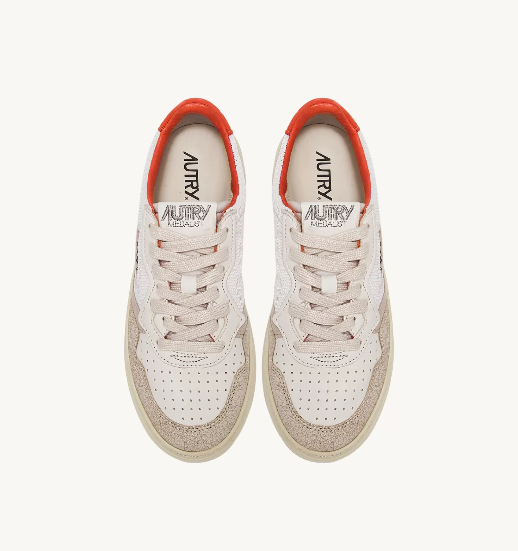 Frauen AUTRY Sneakers Medalist Low Aus Ziegen- Und Nabukleder In Weiss Und Orange