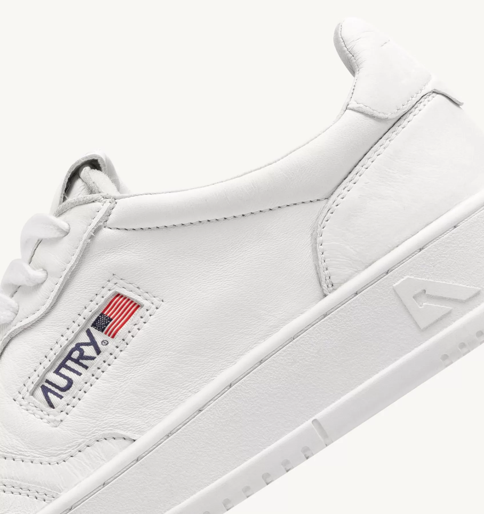 Männer AUTRY Sneakers Medalist Low Aus Ziegenleder In Optical White