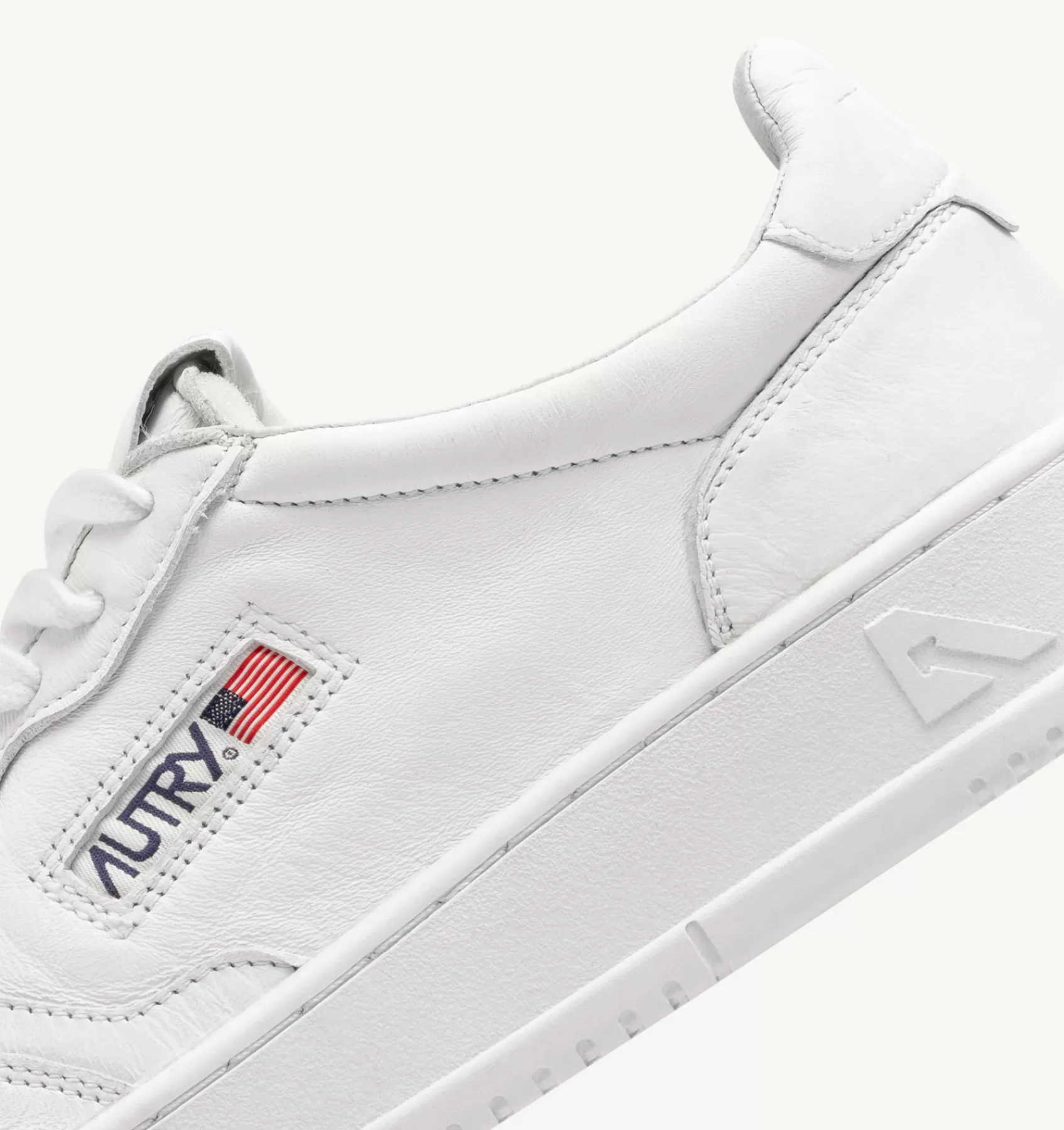 Frauen AUTRY Sneakers Medalist Low Aus Ziegenleder In Optical White