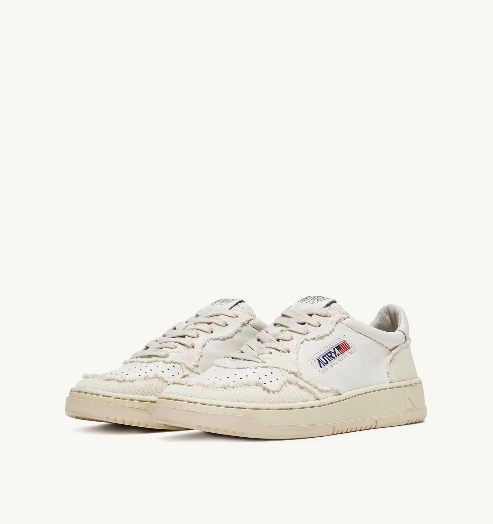 Frauen AUTRY Sneakers Medalist Low Aus Ziegenleder Und Canvas In Weiss Und Elfenbeifarbe