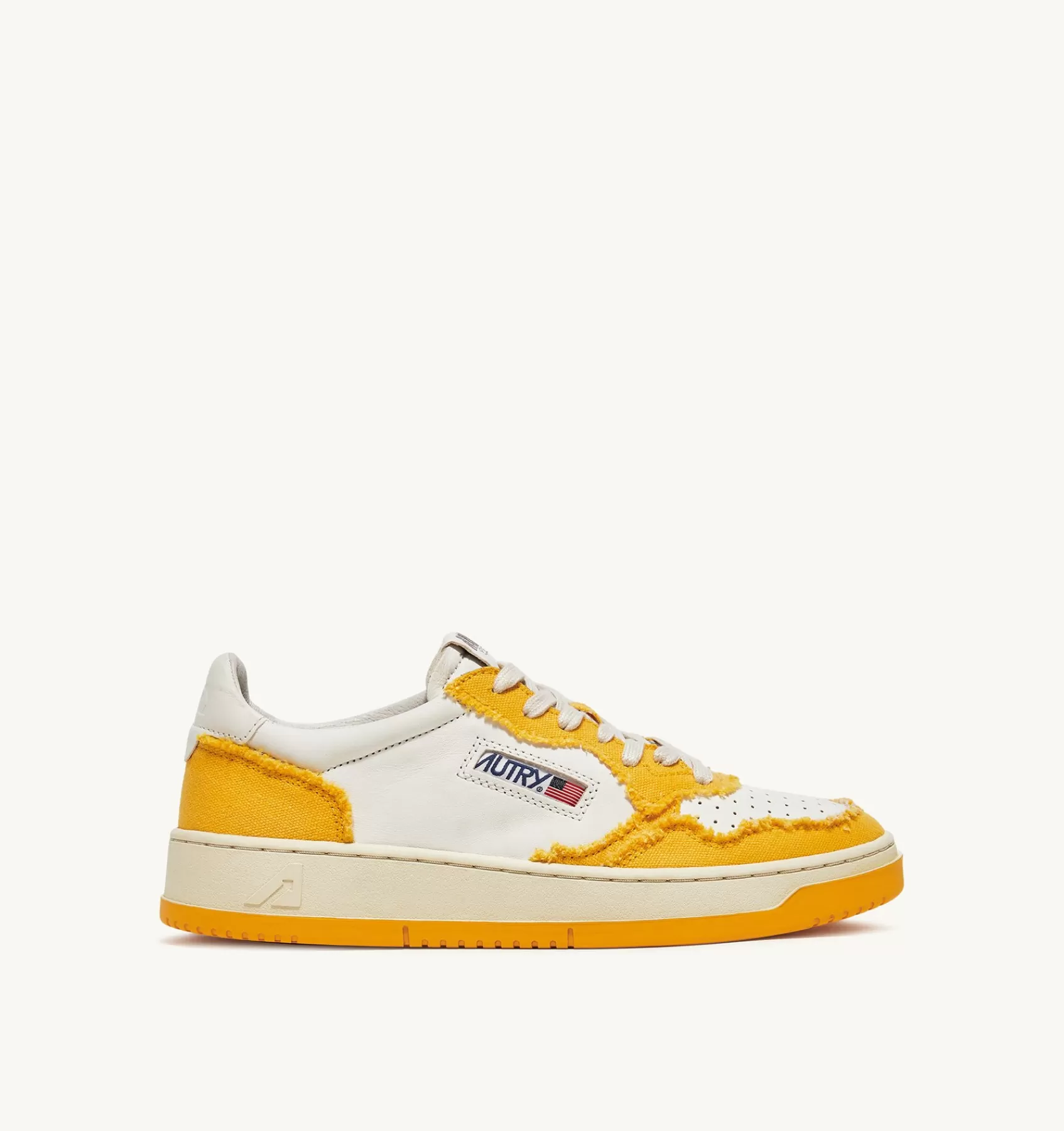 Männer AUTRY Sneakers Medalist Low Aus Ziegenleder Und Canvas In Weiss Und Mango