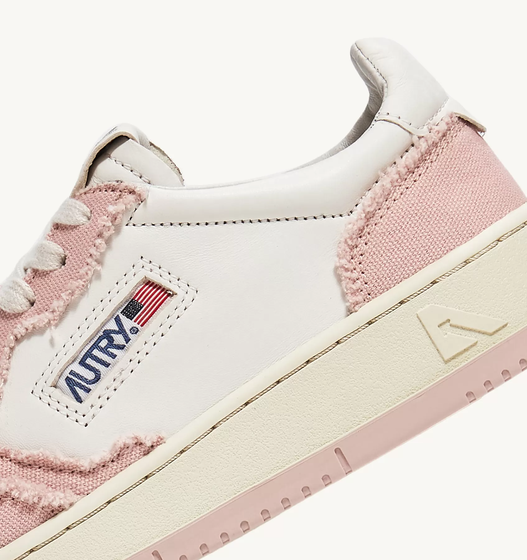 Frauen AUTRY Sneakers Medalist Low Aus Ziegenleder Und Canvas In Weiss Und Powder