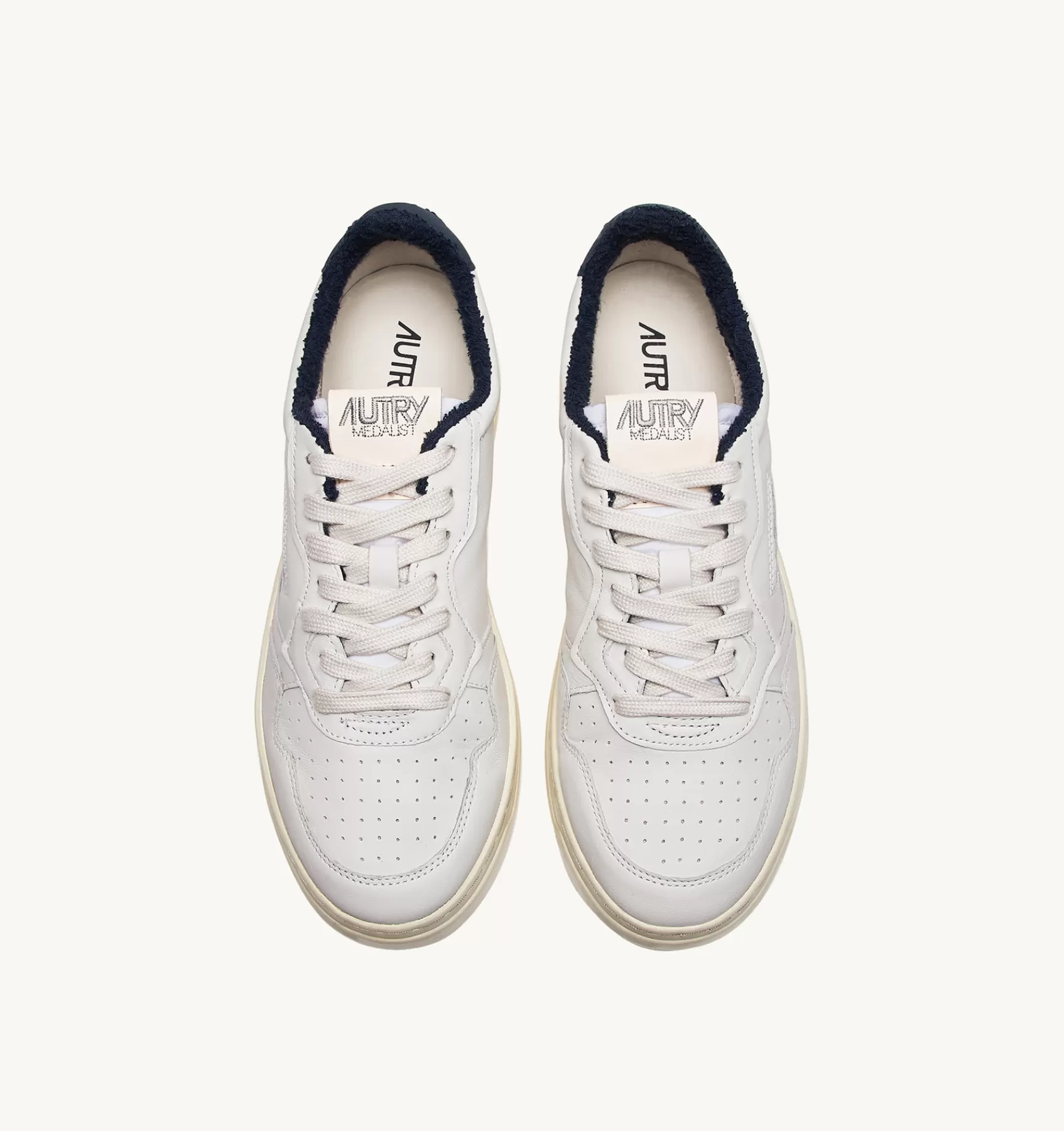 Männer AUTRY Sneakers Medalist Low Aus Ziegenleder Und Sponge In Weiss Und Space