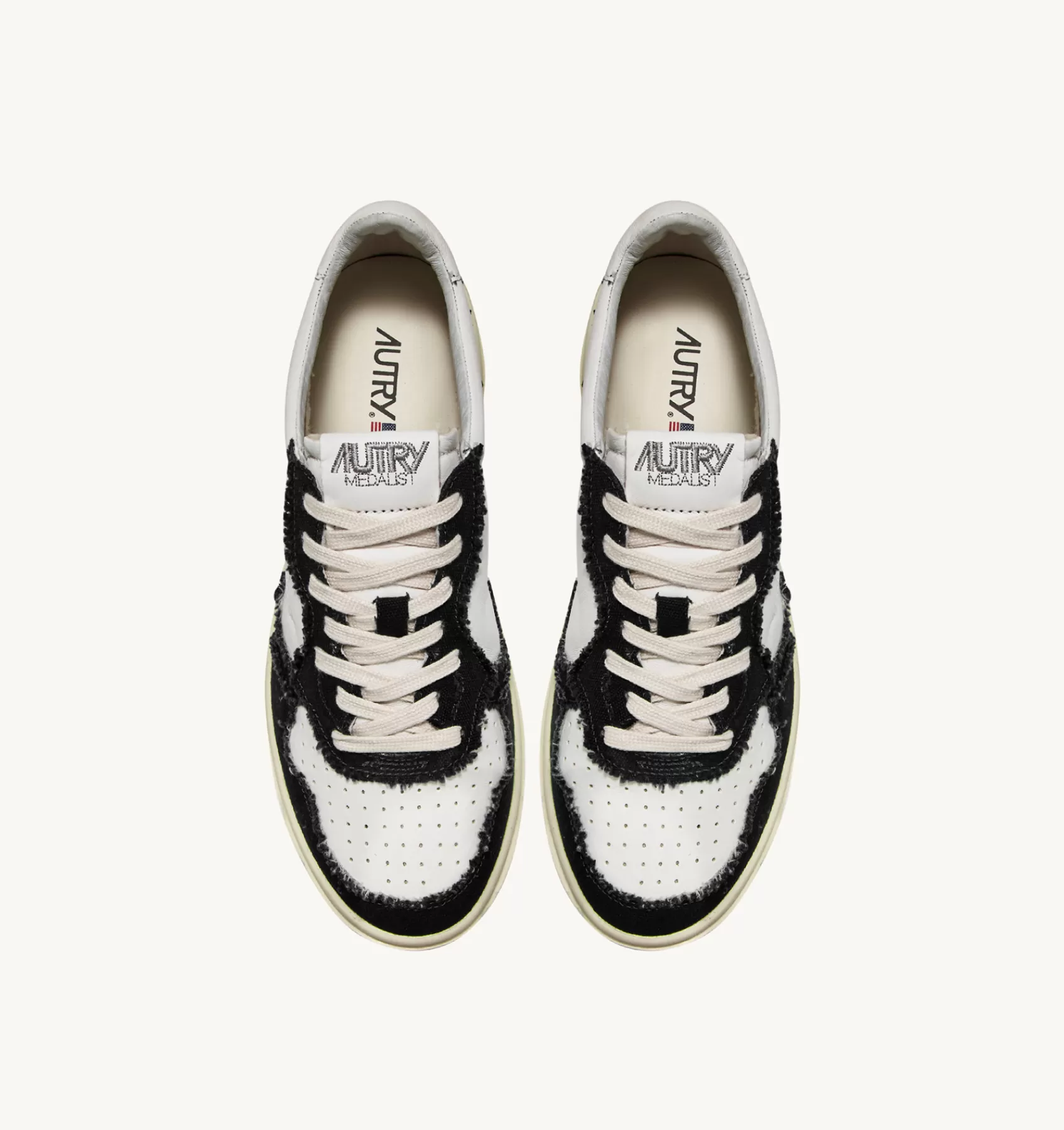 Frauen AUTRY Sneakers Medalist Low Aus Ziegenleder Und Zweifarbigem Canvas In Weiss Und Schwarz