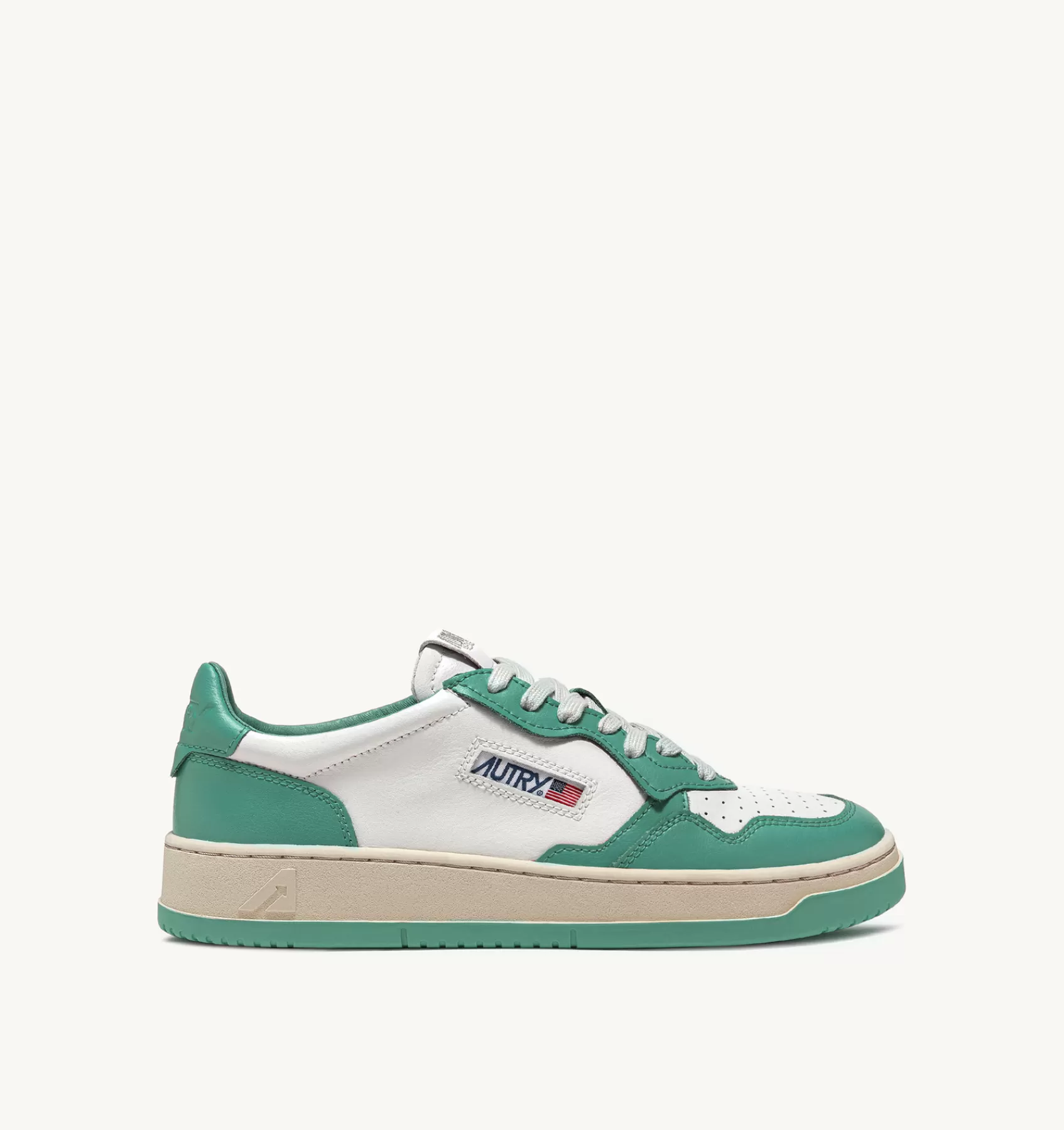 Frauen AUTRY Sneakers Medalist Low Aus Zweifarbigem Leder In Weiss Und Malachi