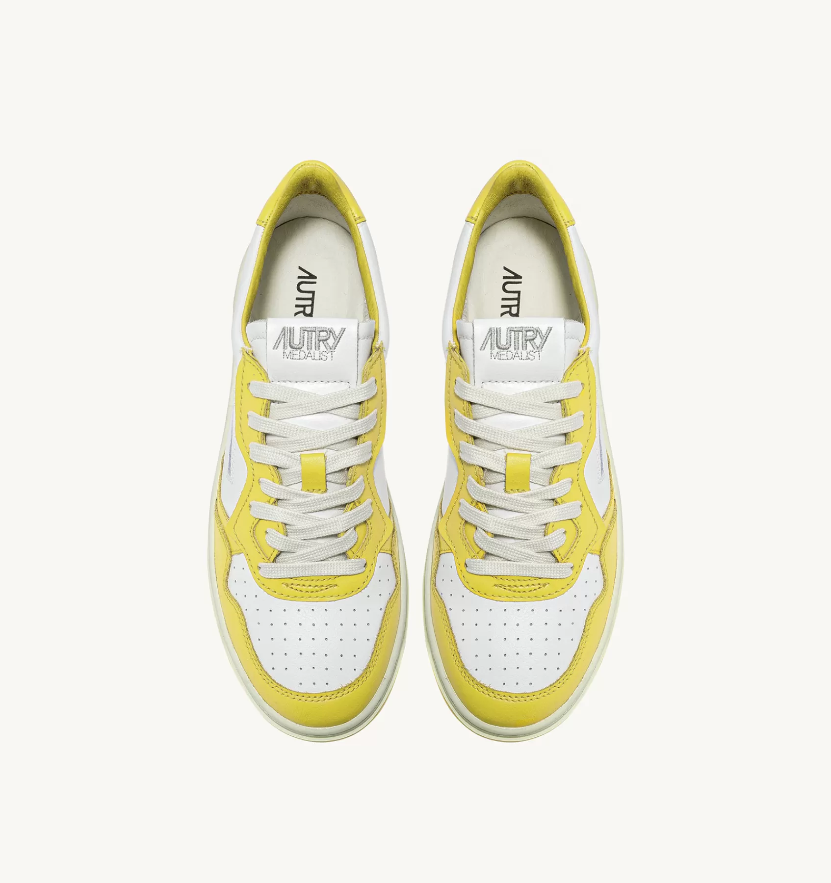 Frauen AUTRY Sneakers Medalist Low Aus Zweifarbigem Leder Weiss Und Gelb