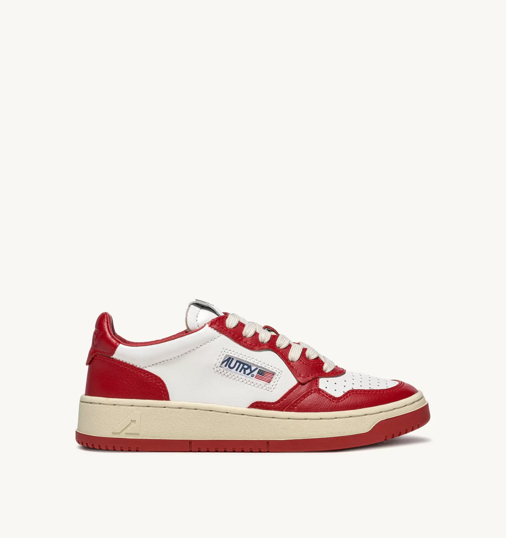 Frauen AUTRY Sneakers Medalist Low Aus Zweifarbigem Leder Weiss Und Rot
