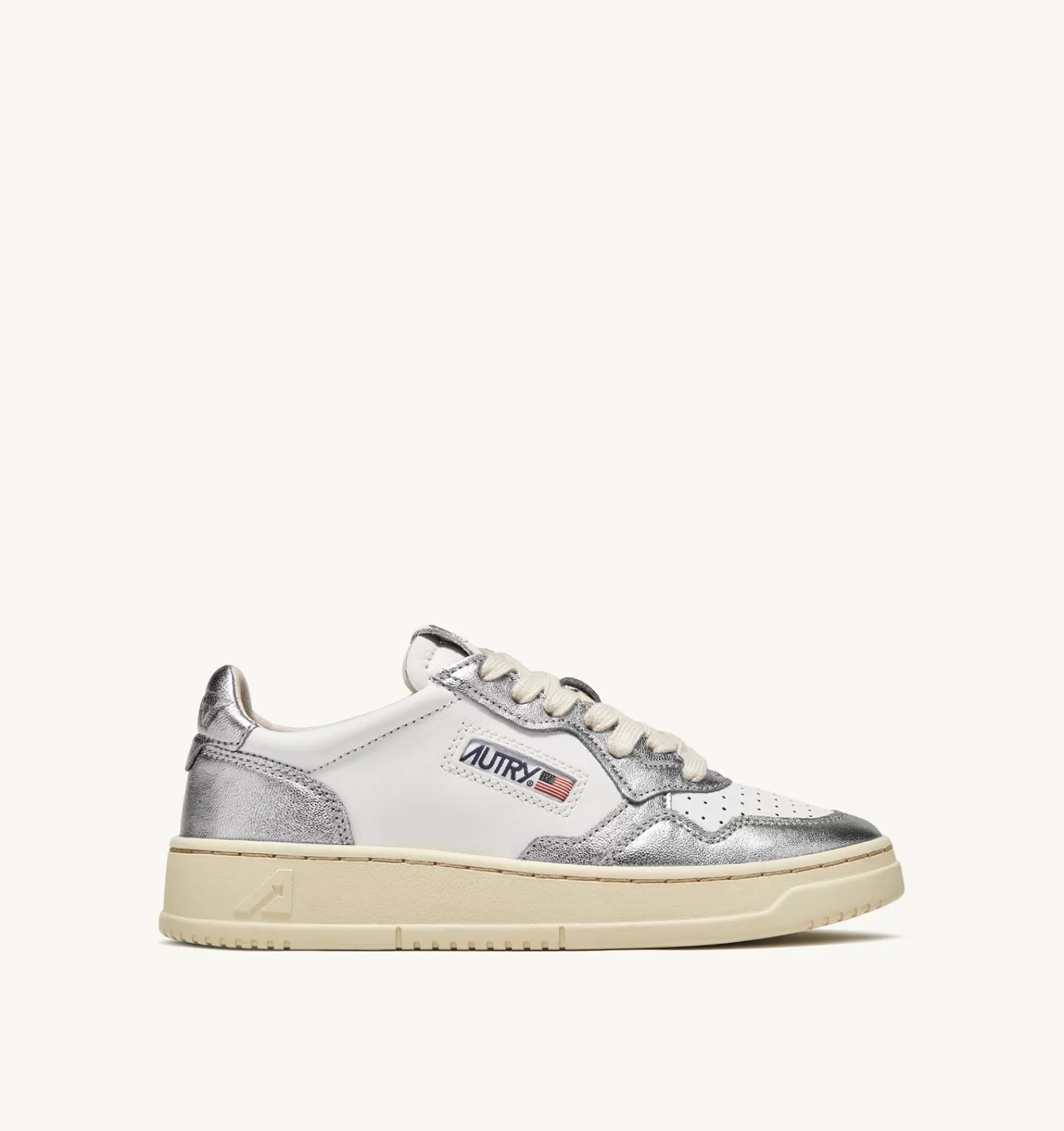 Frauen AUTRY Sneakers Medalist Low Aus Zweifarbigem Leder Weiss Und Silber