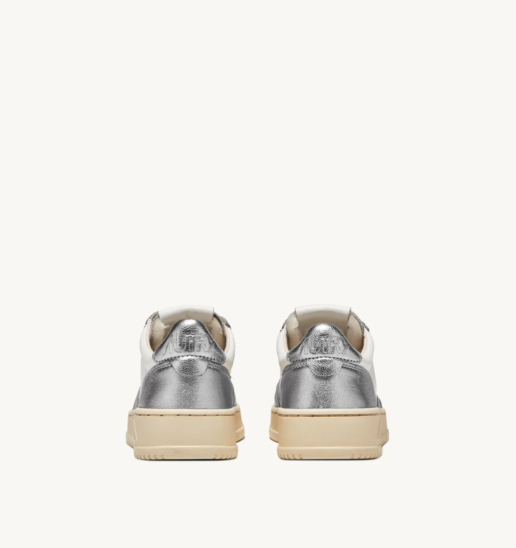 Frauen AUTRY Sneakers Medalist Low Aus Zweifarbigem Leder Weiss Und Silber