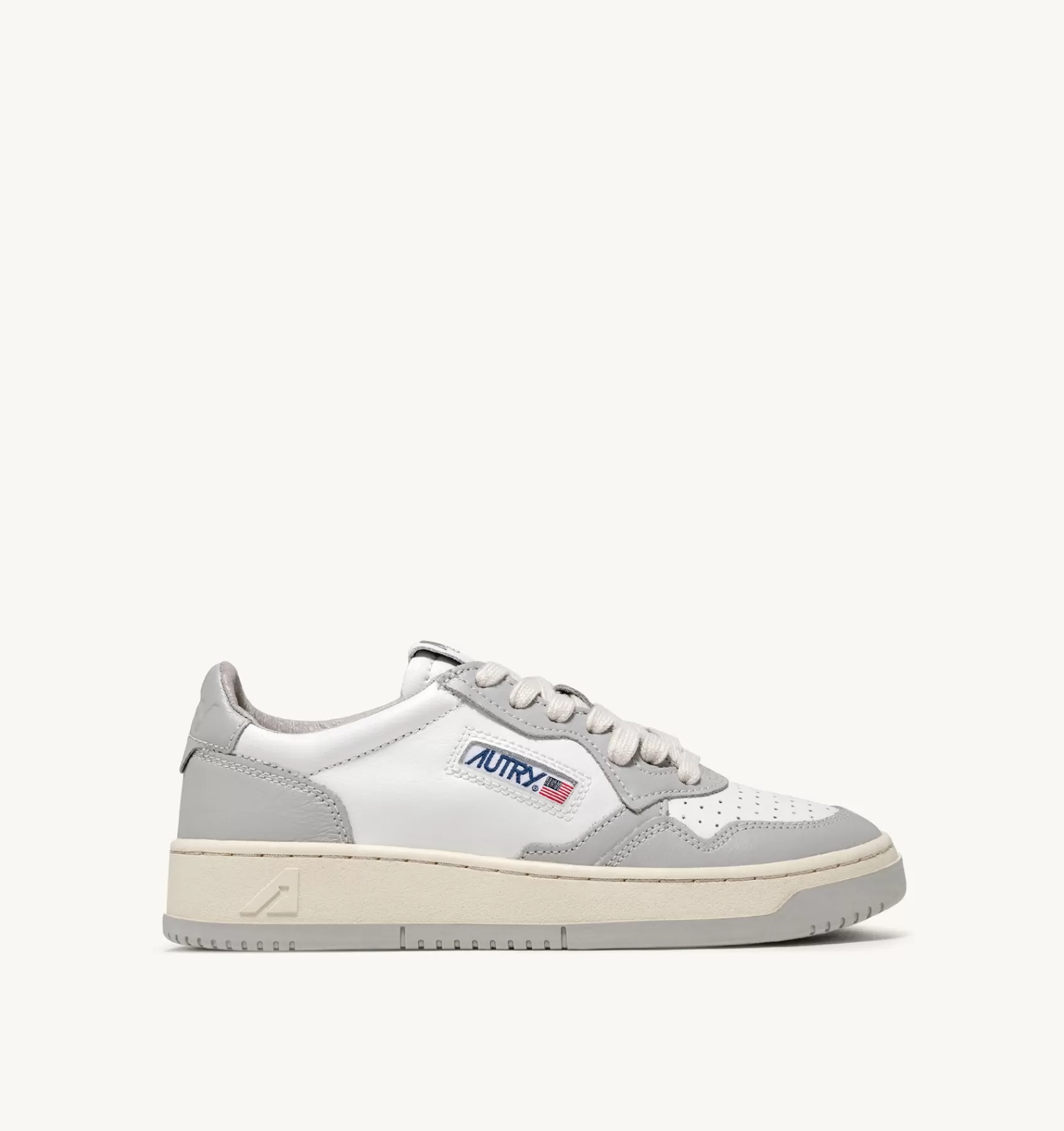 Frauen AUTRY Sneakers Medalist Low Aus Zweifarbigem Leder Weiss Und Vapor