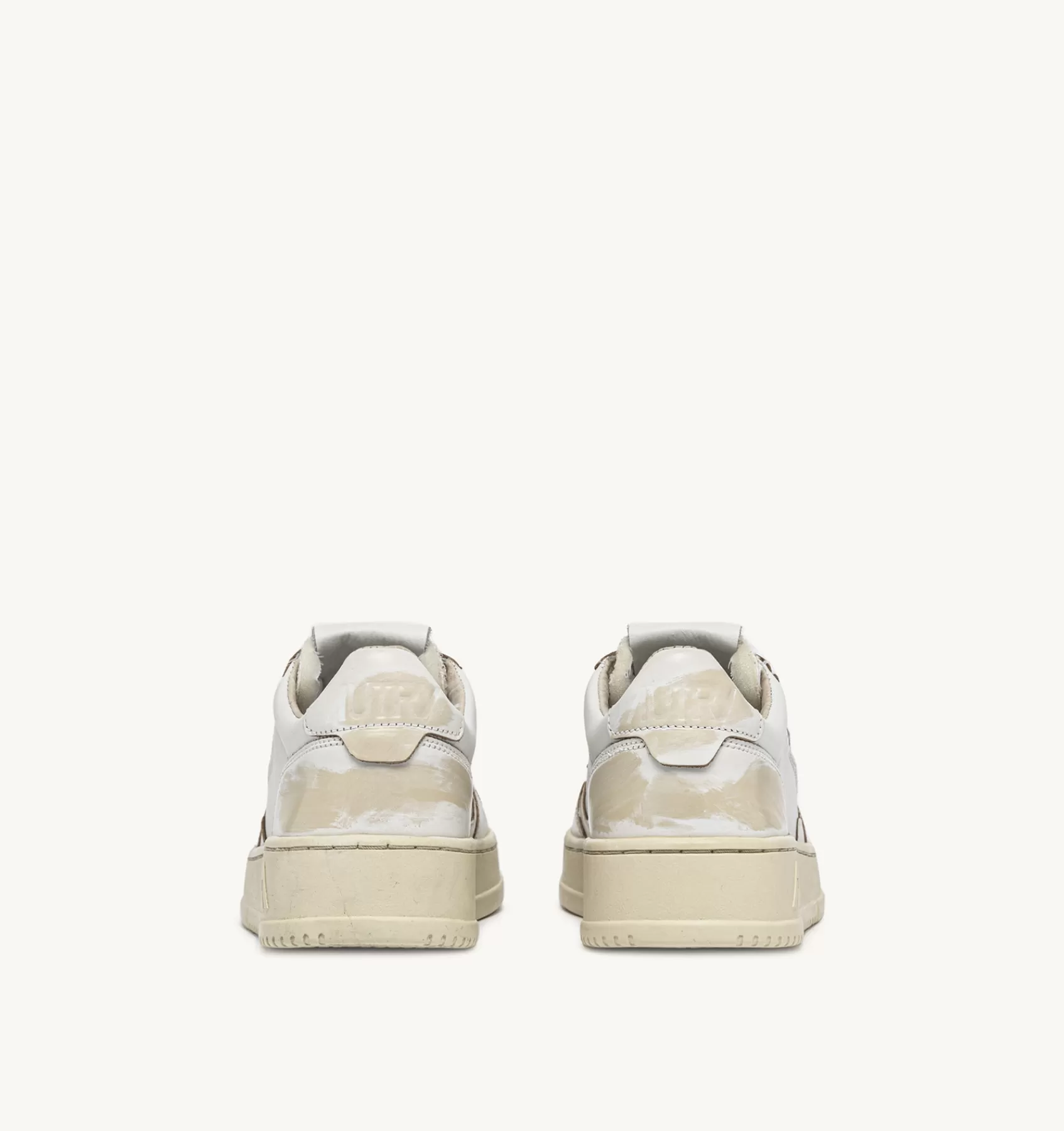 Frauen AUTRY Sneakers Medalist Low Super Vintage Aus Leder Asportable Mit Weiss Und Elfenbein