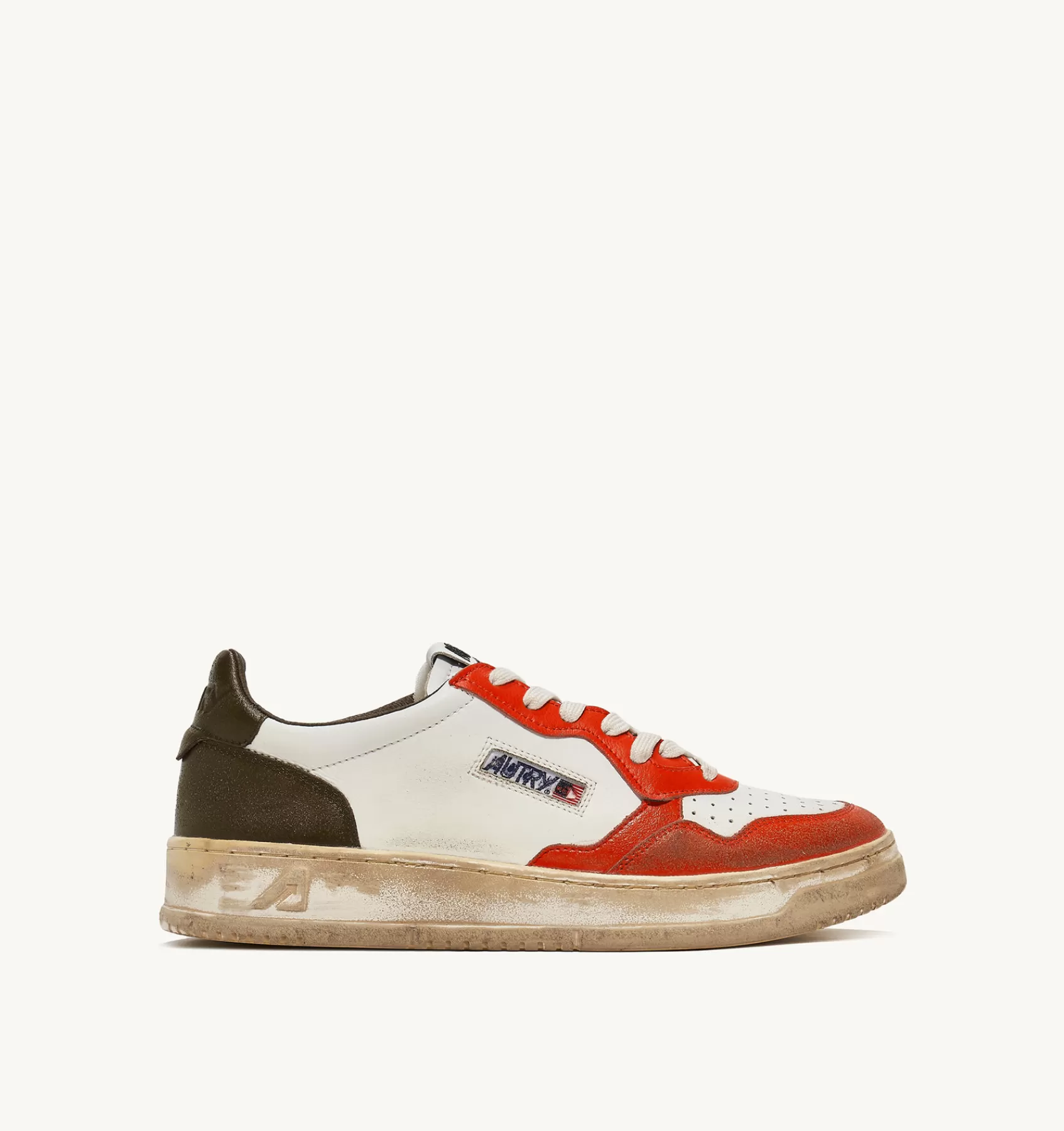 Frauen AUTRY Sneakers Medalist Low Super Vintage Aus Leder In Weiss, Orange Und Tarnfarbe