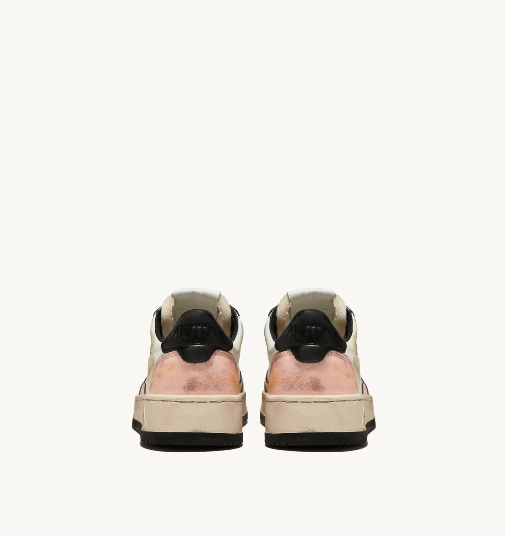 Frauen AUTRY Sneakers Medalist Low Super Vintage Aus Leder In Weiss Und Rosa