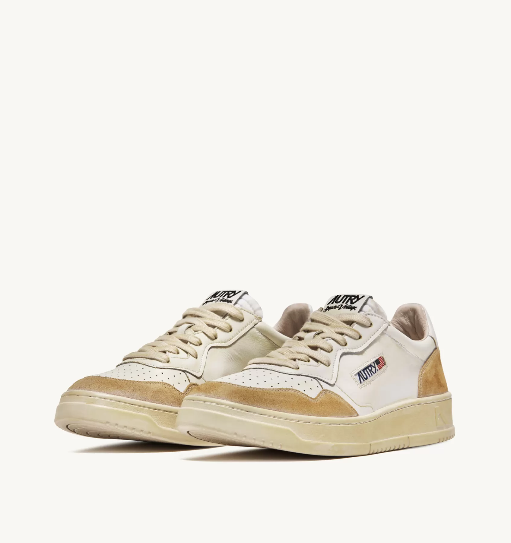 Frauen AUTRY Sneakers Medalist Low Super Vintage Aus Leder Yellowing Mit Weiss