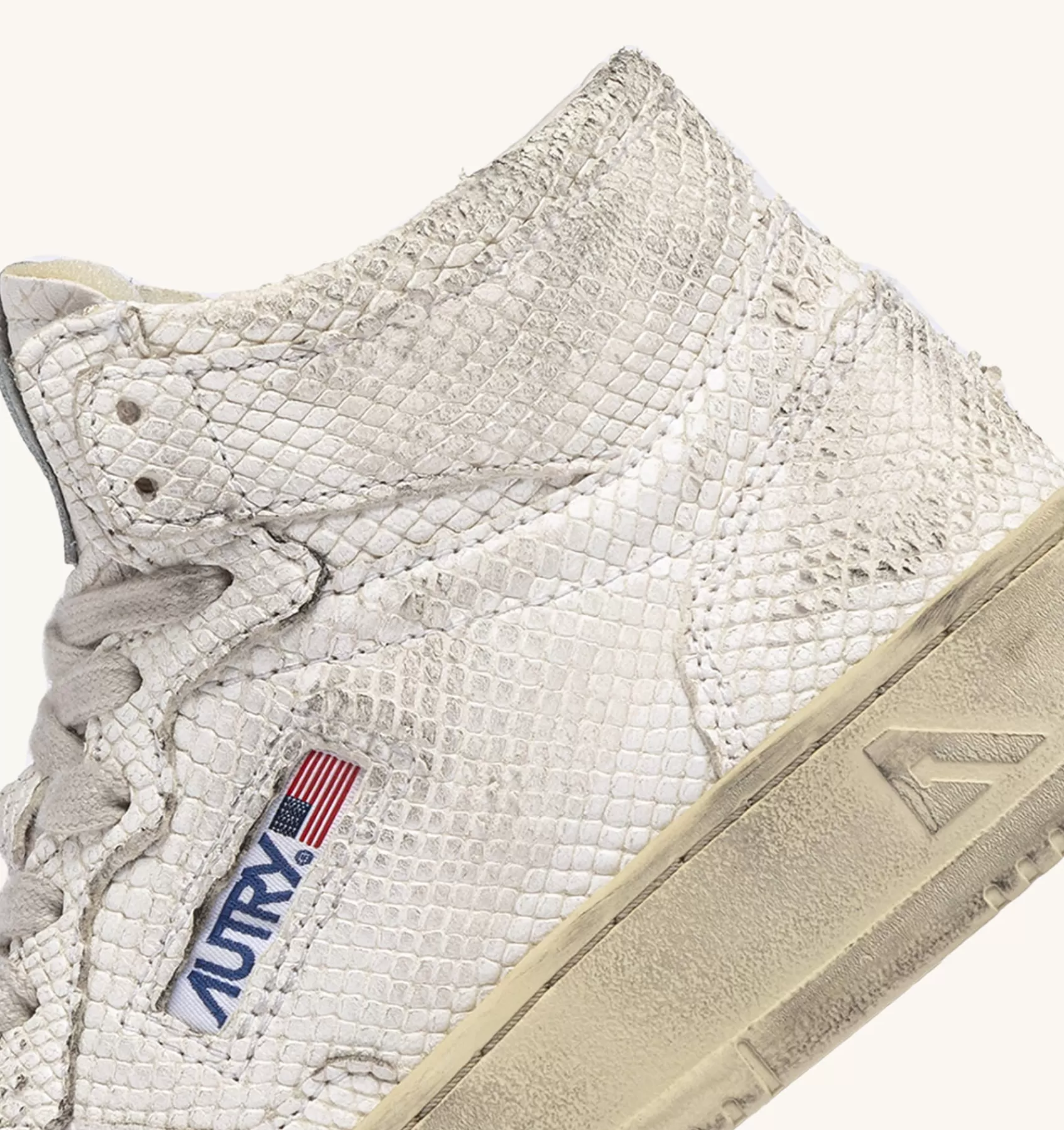 Frauen AUTRY Sneakers Medalist Mid Aus Leder Mit Schlangenoptik In Weiss