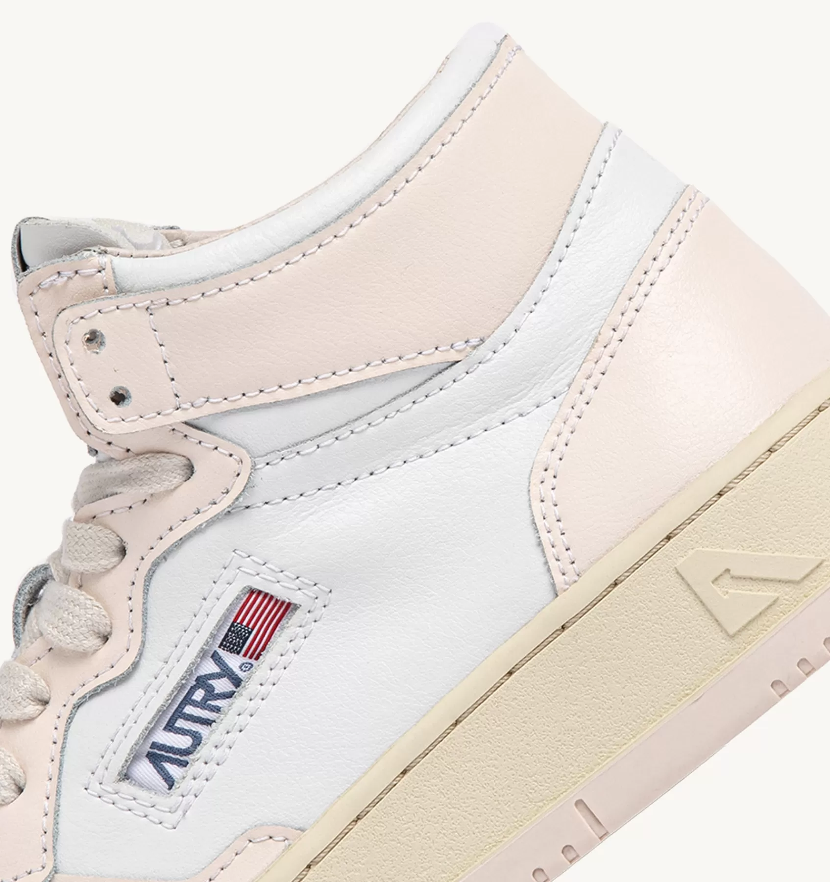 Frauen AUTRY Sneakers Medalist Mid Aus Weissem Leder Mit Rosa