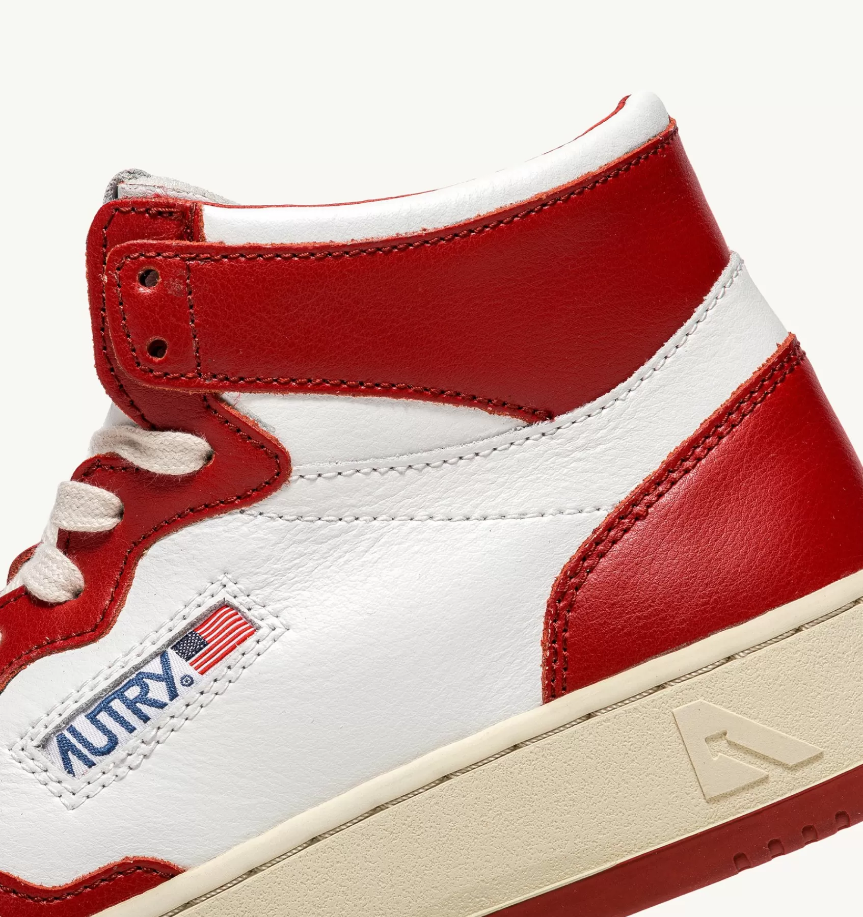 Männer AUTRY Sneakers Medalist Mid Aus Zweifarbigem Leder Weiss Und Rot