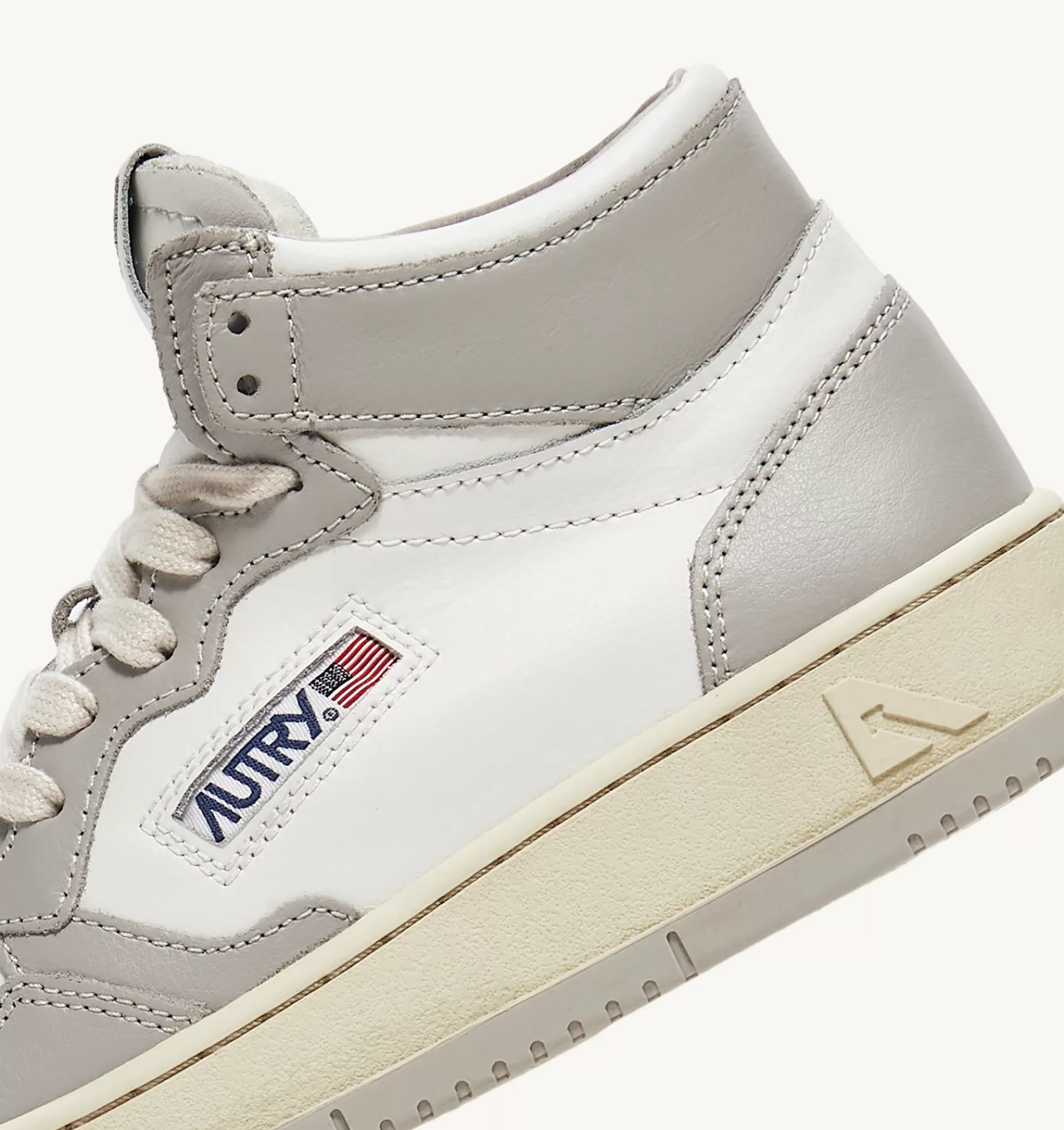 Frauen AUTRY Sneakers Medalist Mid Aus Zweifarbigem Leder Weiss Und Vapor