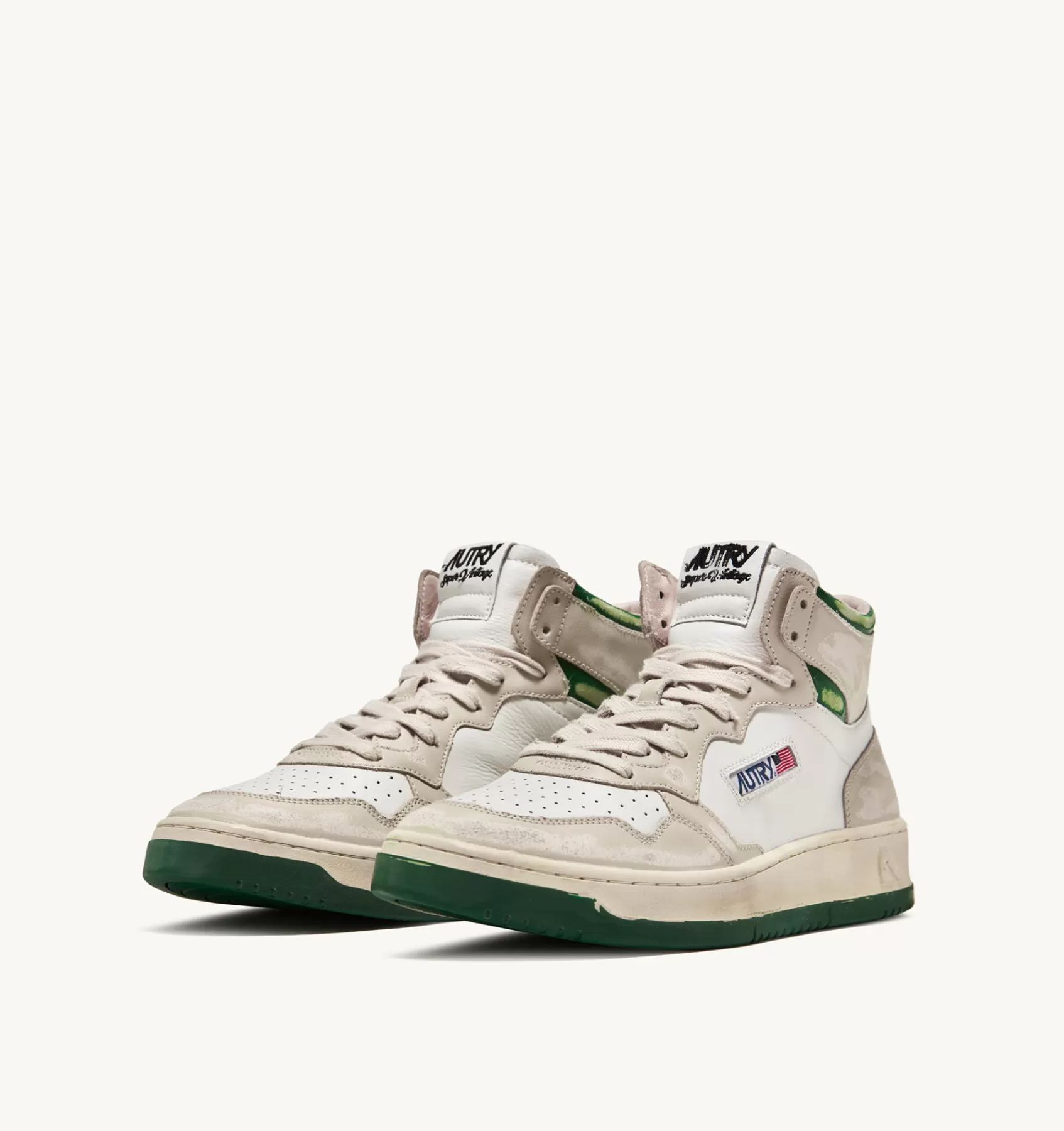 Frauen AUTRY Sneakers Medalist Mid Super Vintage Aus Leder In Weiss, Elfenbein Und Grun