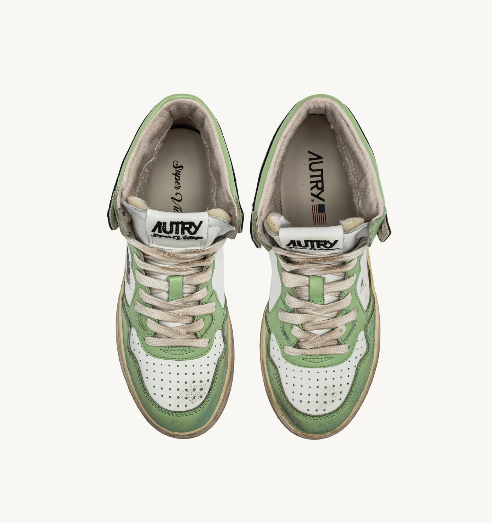 Frauen AUTRY Sneakers Medalist Mid Super Vintage Aus Leder In Weiss Und Nile Blue